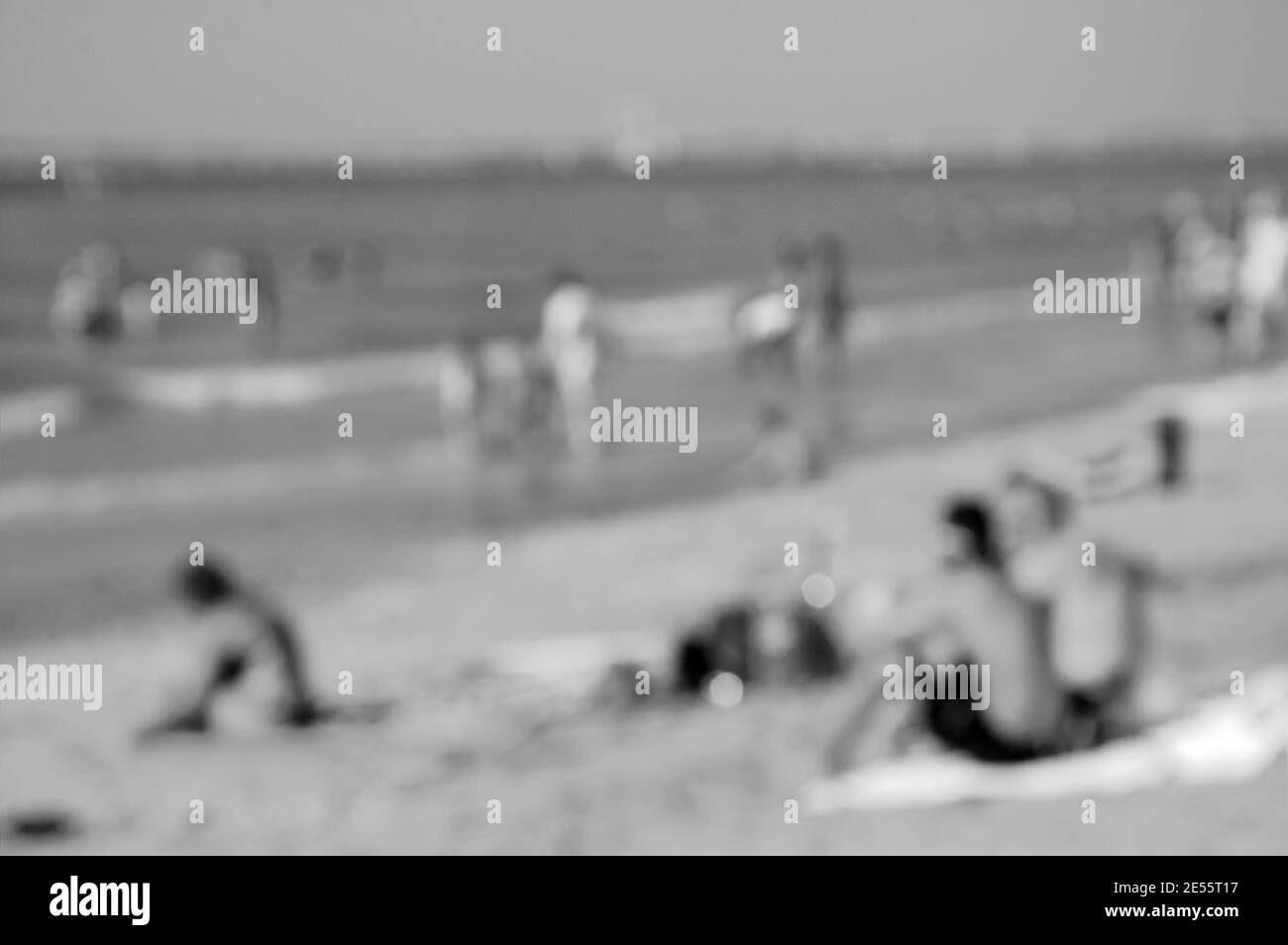 Strand Sonnenbad Schwarzweiss Stockfotos Und Bilder Seite 2 Alamy