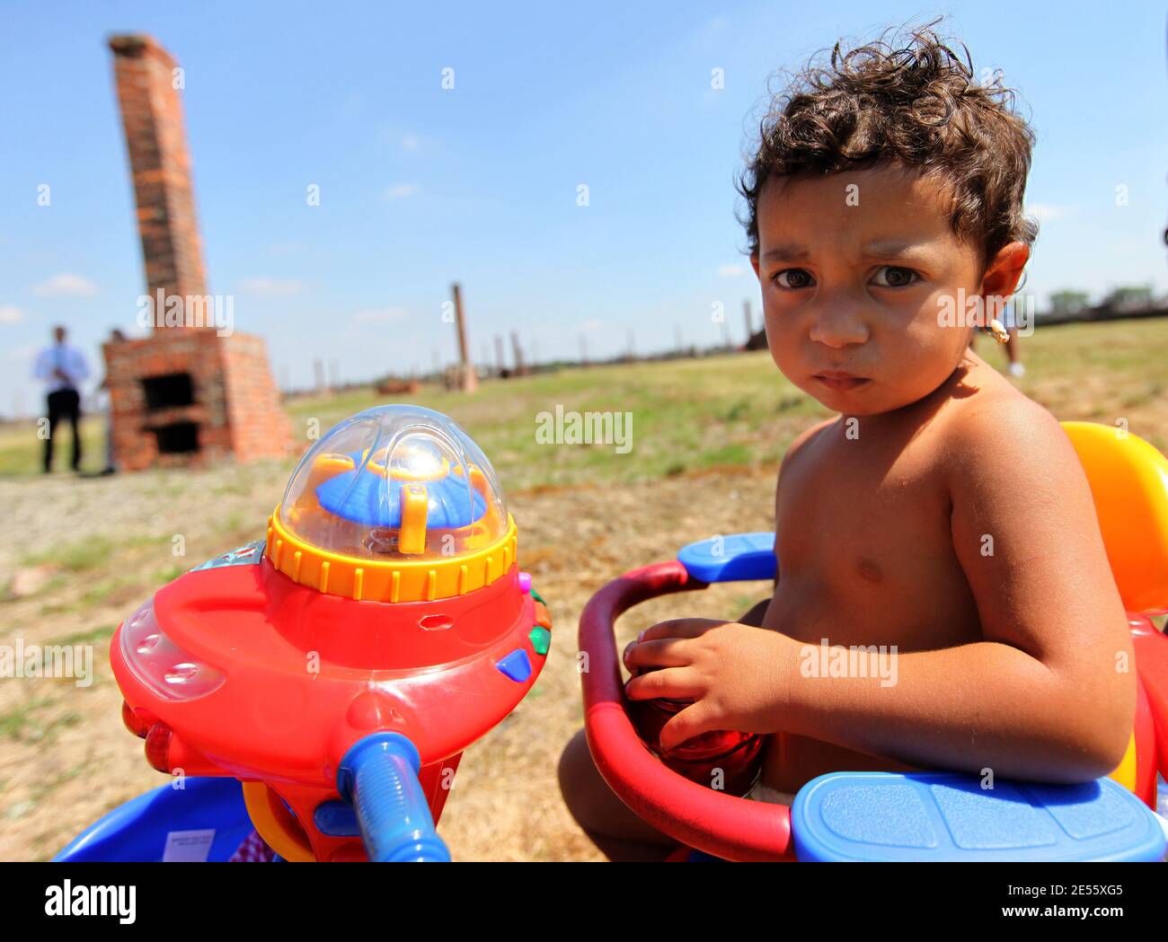 Oswiecim, Polen - 2. August 2013: Der 70. Jahrestag der Liquidation des "Zigeunerlagers" im Staatlichen Muzeum Auschwitz-Birkenau in Oswiee Stockfoto