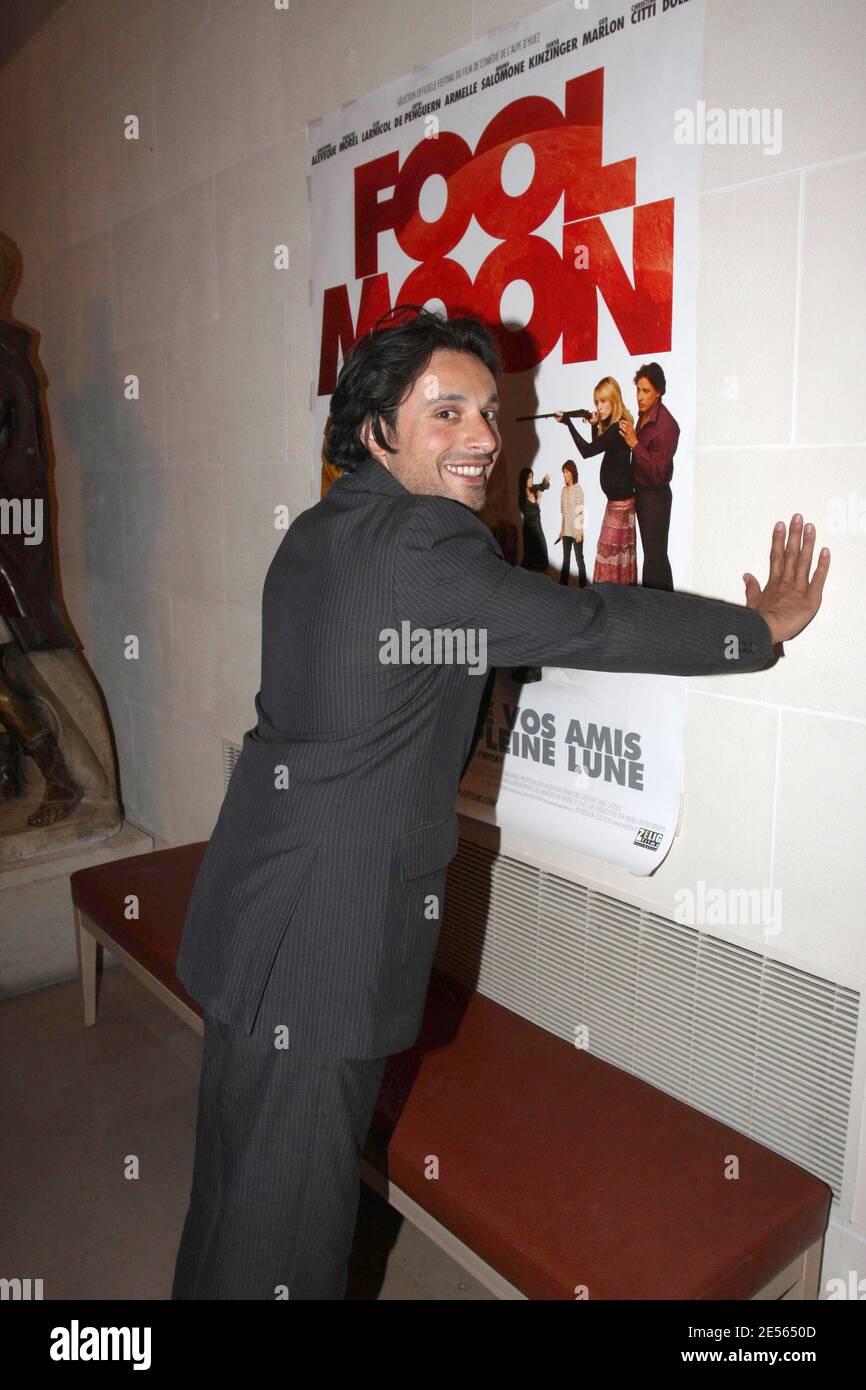 Der französische Schauspieler und Darsteller Bruno Salomone nimmt an der Premiere von "Fool moon" Teil, die am 4. Juli 2008 im "Le Senat" in Paris, Frankreich, stattfand. Foto von Benoit Pinguet/ABACAPRESS.COM Stockfoto