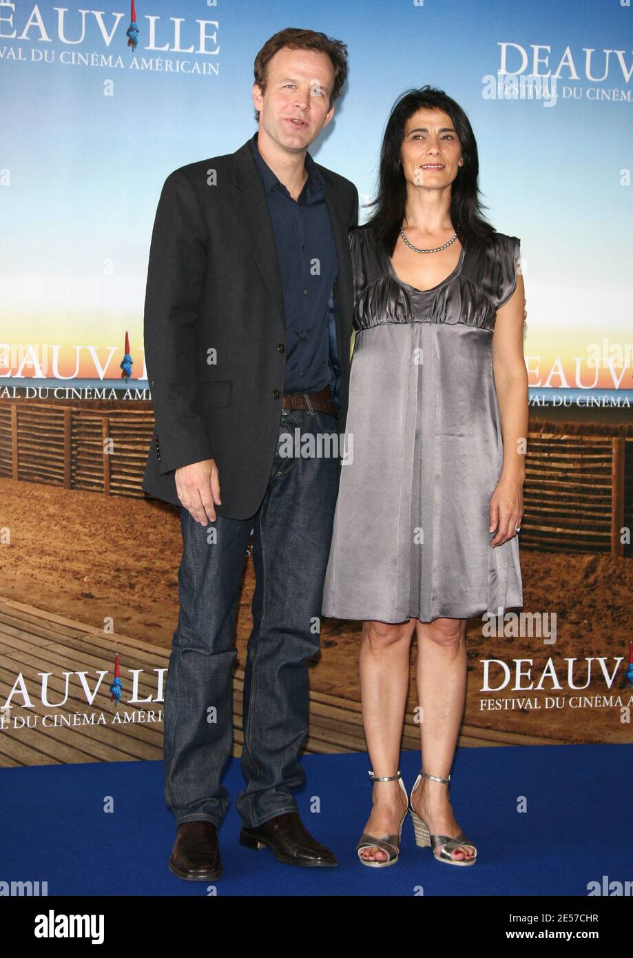 Regisseur Tom McCarthy und Schauspielerin Hiam Abbass posieren während der Fotoschau für "The Visitor" im Rahmen des 34. Amerikanischen Filmfestivals am 12. September 2008 in Deauville, Frankreich. Foto von Denis Guignebourg/ABACAPRESS.COM Stockfoto