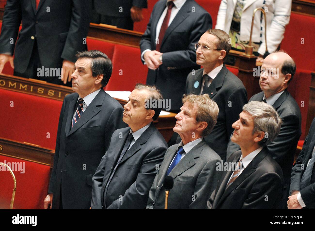 Premierminister Francois Fillon und Roger Karoutchi, der für die