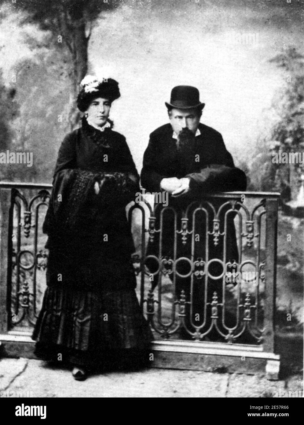Der Musikkomponist AMILCARE PONCHIELLI ( 1834 - 1886 ) mit seiner Frau, der Opernsängerin Gräfin TERESA BRAMBILLA - Portrait - ritratto - marito e moglie - Derby hat - cappello bombetta - contessa - nobili italiani - nobiltà italiana - Adel - MUSICA CLASSICA - KLASSISCH ---- Archivio GBB Stockfoto