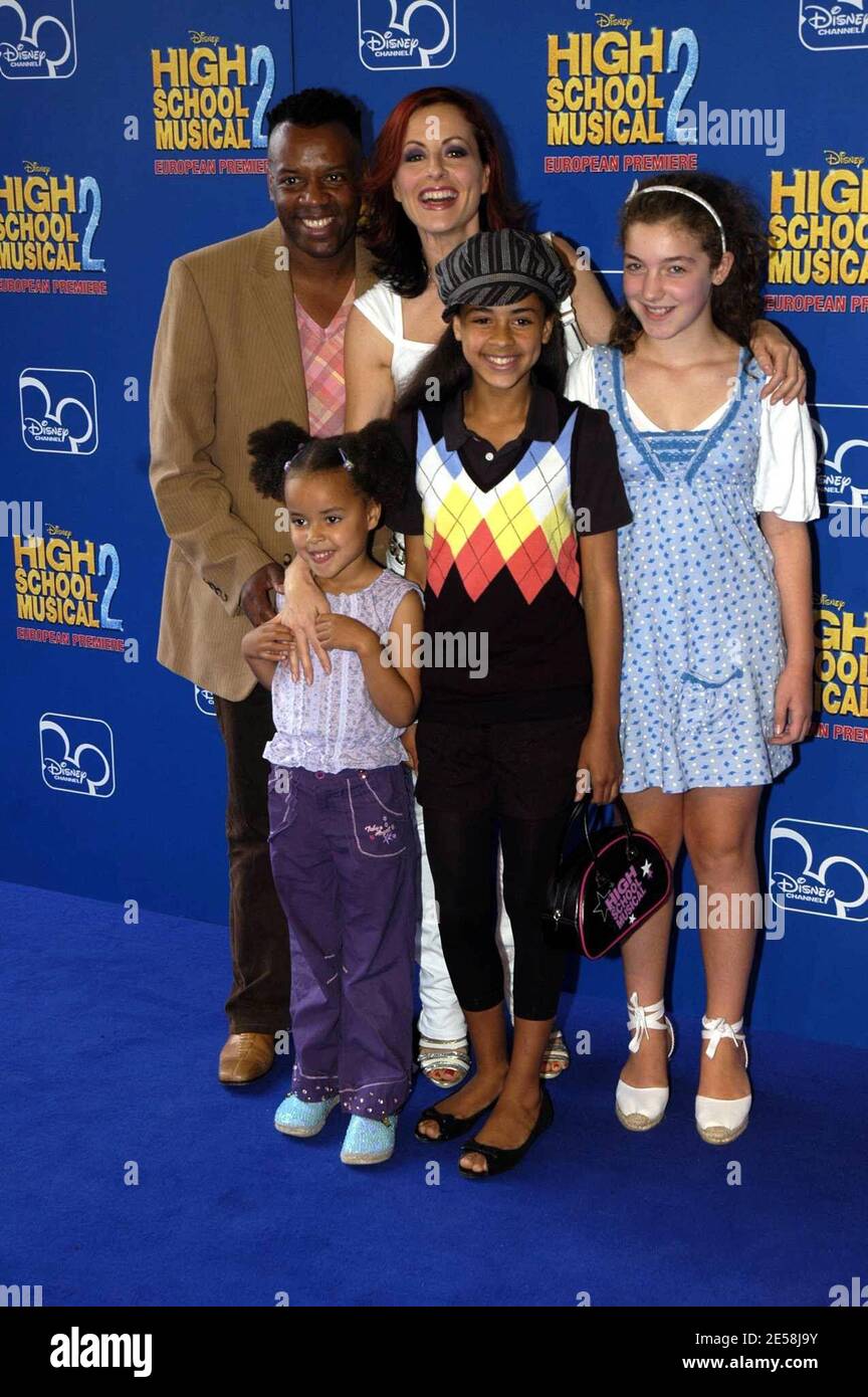 David Grant und Carrie Grant besuchen die High School Musical 2 European Premiere in der O2 Arena. London, Großbritannien. 07. [[Karte]] Stockfoto