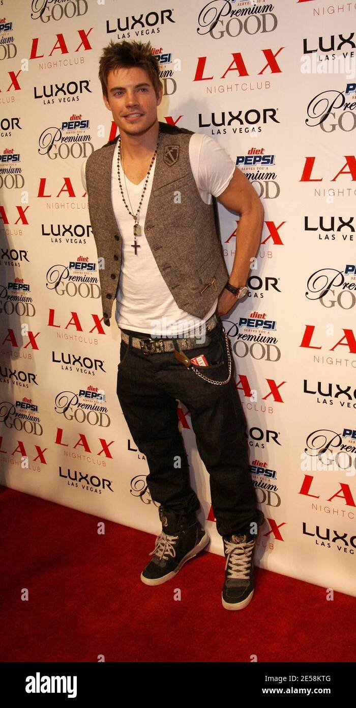 Josh Henderson nimmt an P Diddy's Hosting-Aufgaben im LAX Nachtclub im Luxor Hotel & Casino nach den MTV VMA Awards Teil. Las Vegas, NV. 9/07. [[cai]] Stockfoto