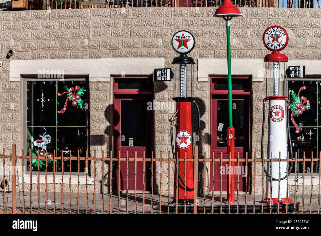 Vintage Tankstelle an der historischen Route 66, Williams, Arizona, USA Stockfoto