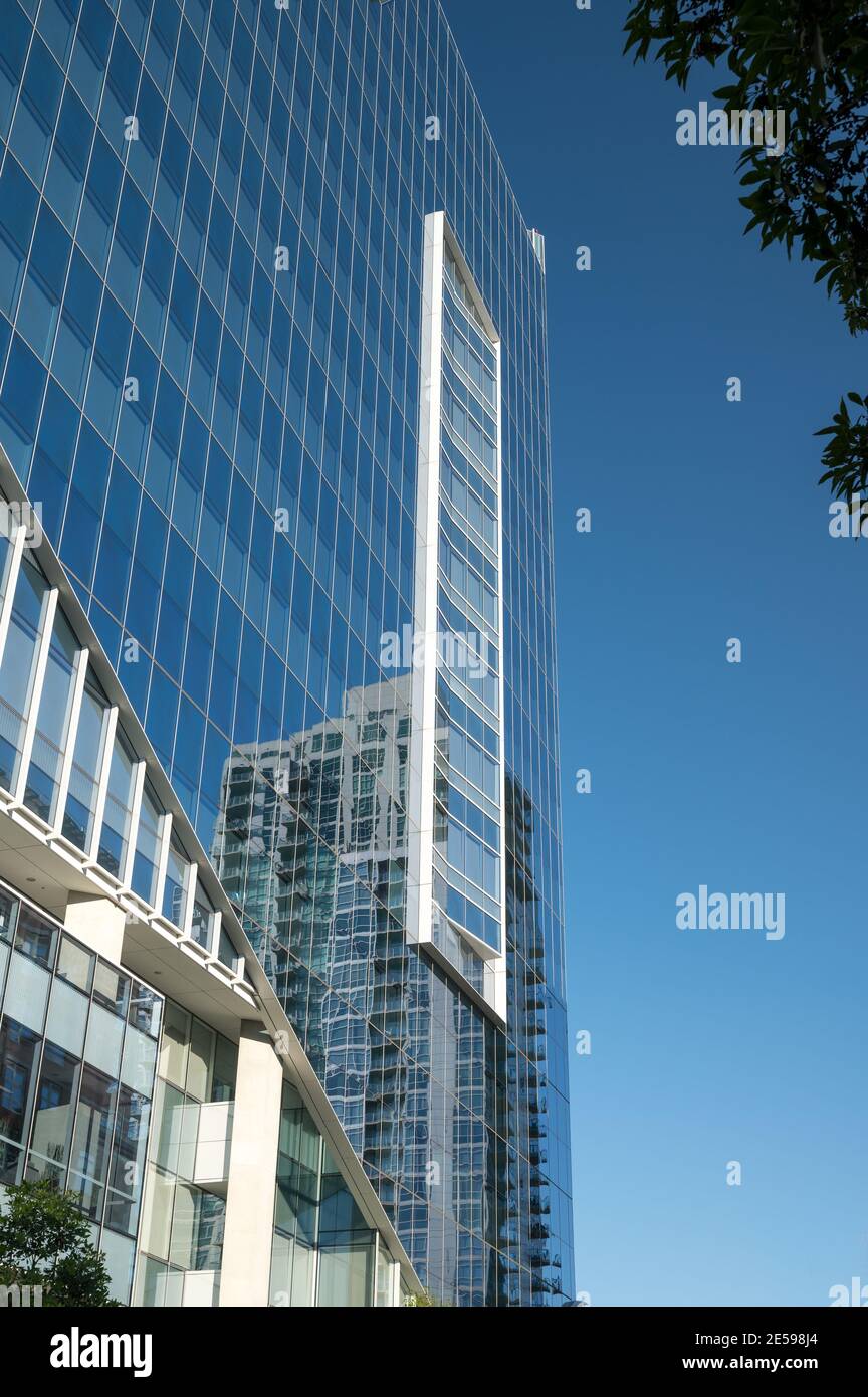 Generisches Hochhaus für Eigentumswohnungen Stockfoto