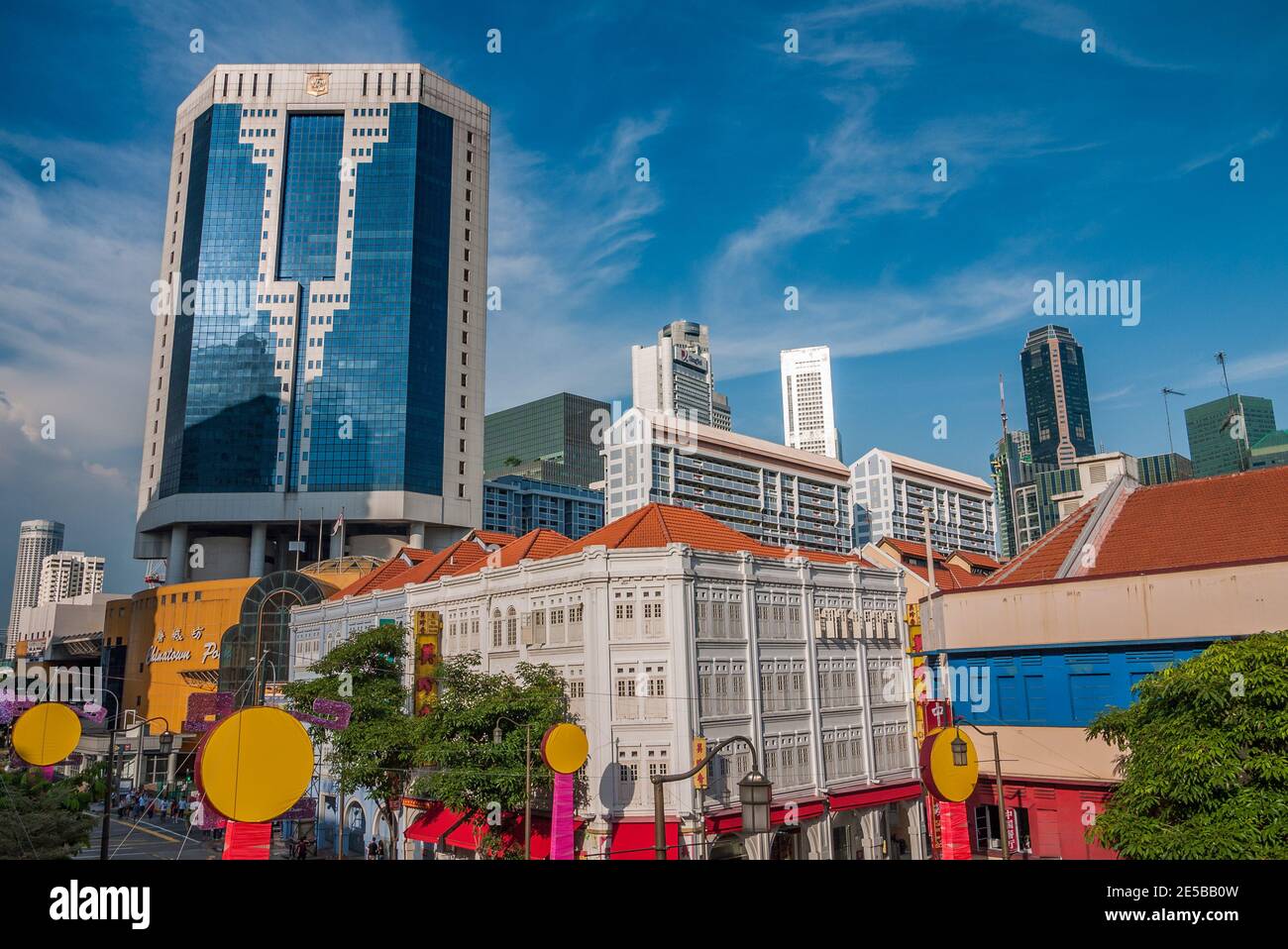 Singapur ist ein souveräner Inselstadtstaat in Südostasien, vor der Malaiischen Halbinsel, gegründet 1819 von Sir Stamford Raffles als Handelsposten. Stockfoto