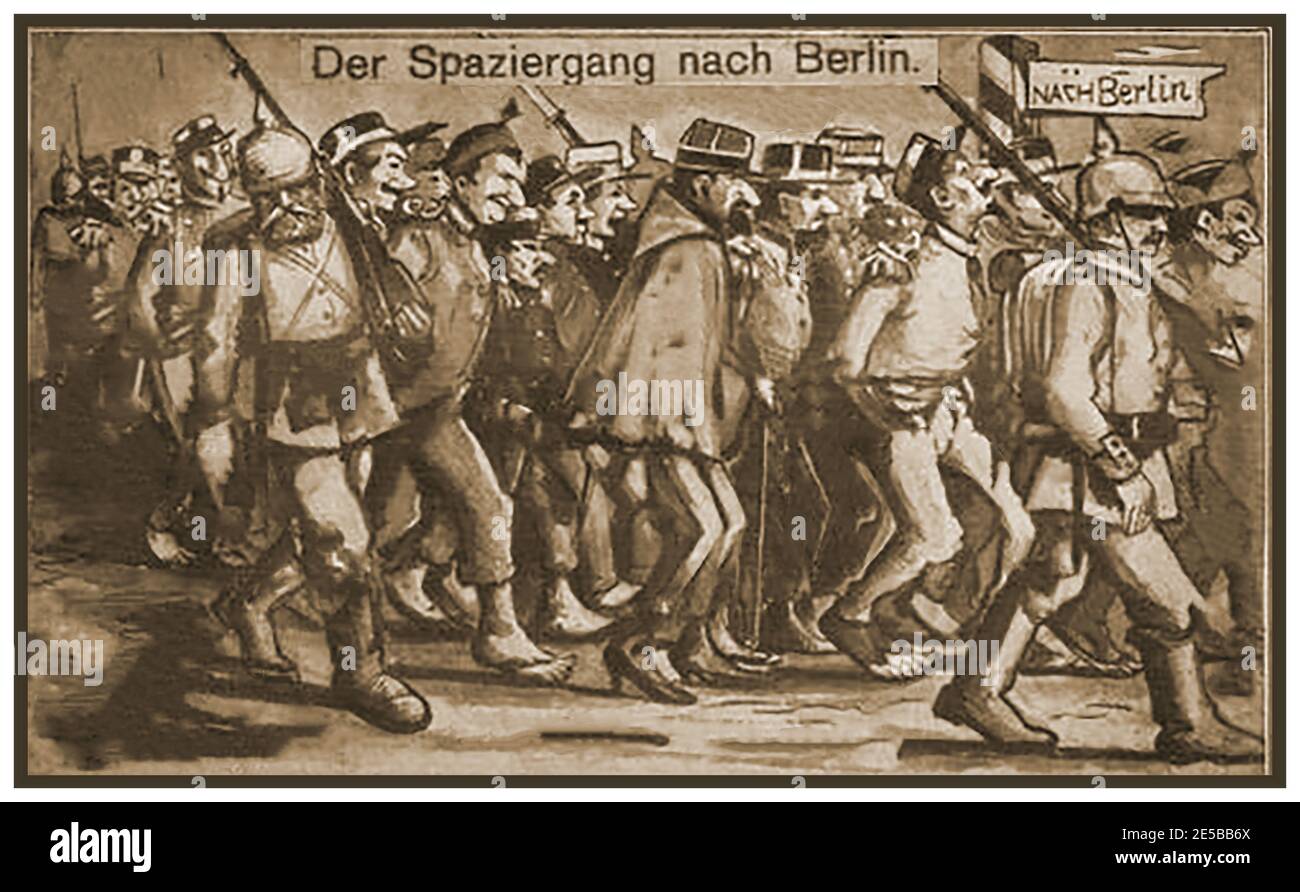 Eine deutsche Postkarte mit dem Titel 'der Spaziergang nach Berlin' zeigt Französisch KRIEGSGEFANGENE werden von deutschen Soldaten aus der Stadt eskortiert Im 1. Weltkrieg Stockfoto