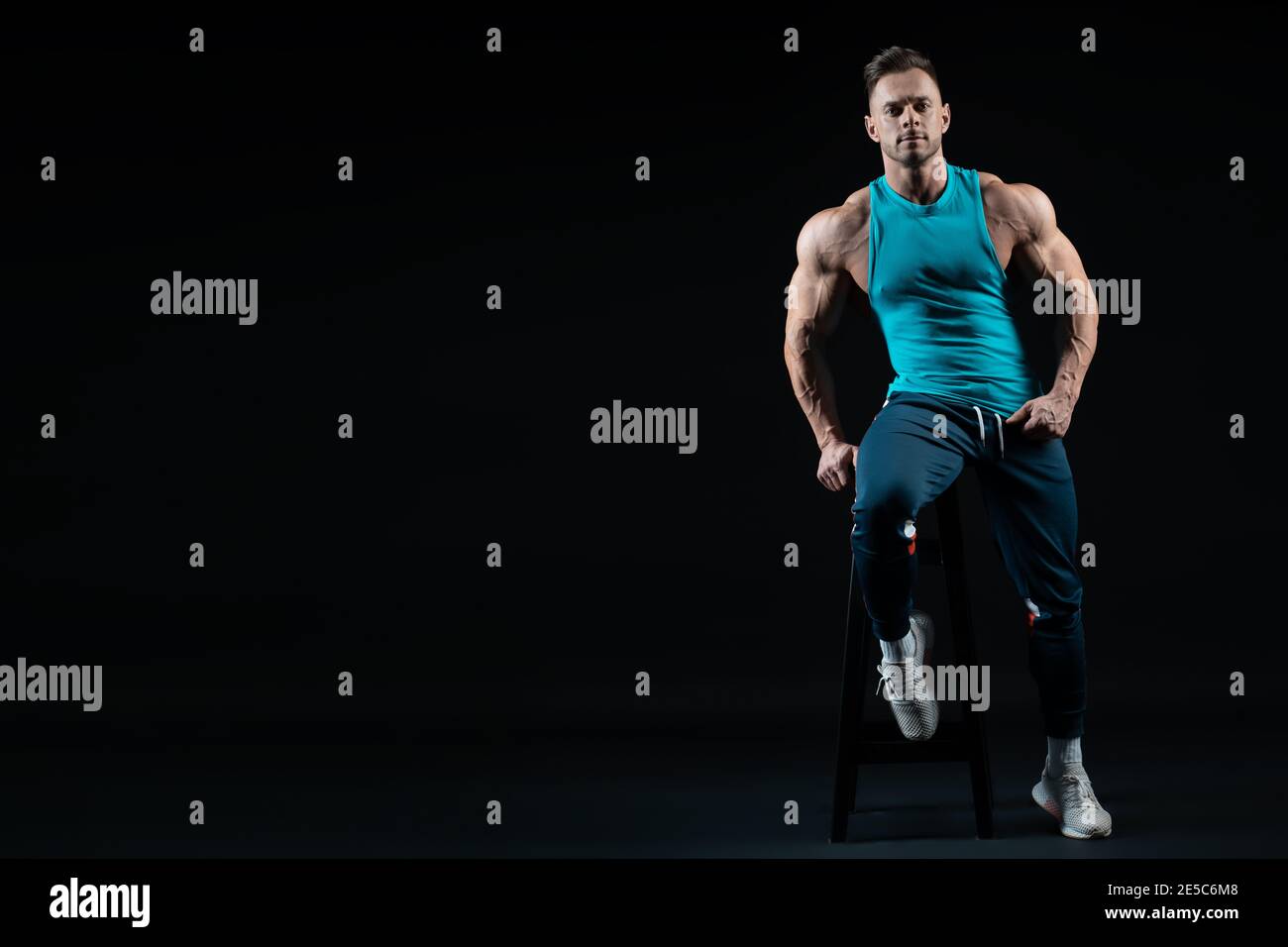 Bodybuilding Pose Stockfotos und -bilder Kaufen - Alamy