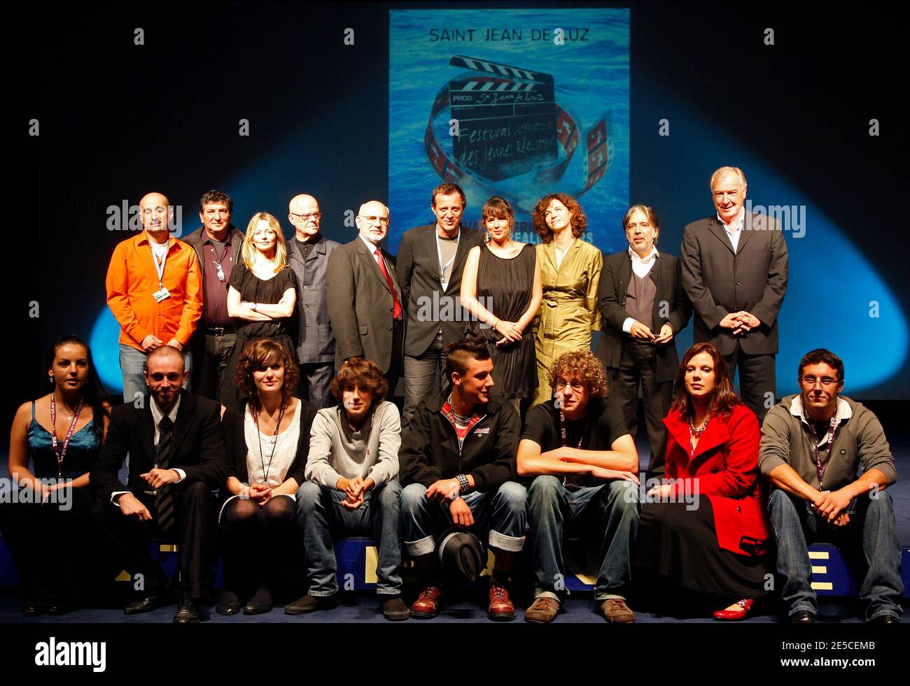 Ariel Zeitoun, Anna Galiena, Carmelo Romero, Delphine Gleize, Alfred, Laure Marsac und Bruno Danan nehmen an der Eröffnung des 13. Internationalen Filmfestivals Saint-Jean-de-Luz in Saint-Jean de Luz, Frankreich, am 7. Oktober 2008 Teil. Foto von Patrick Bernard/ABACAPRESS.COM Stockfoto