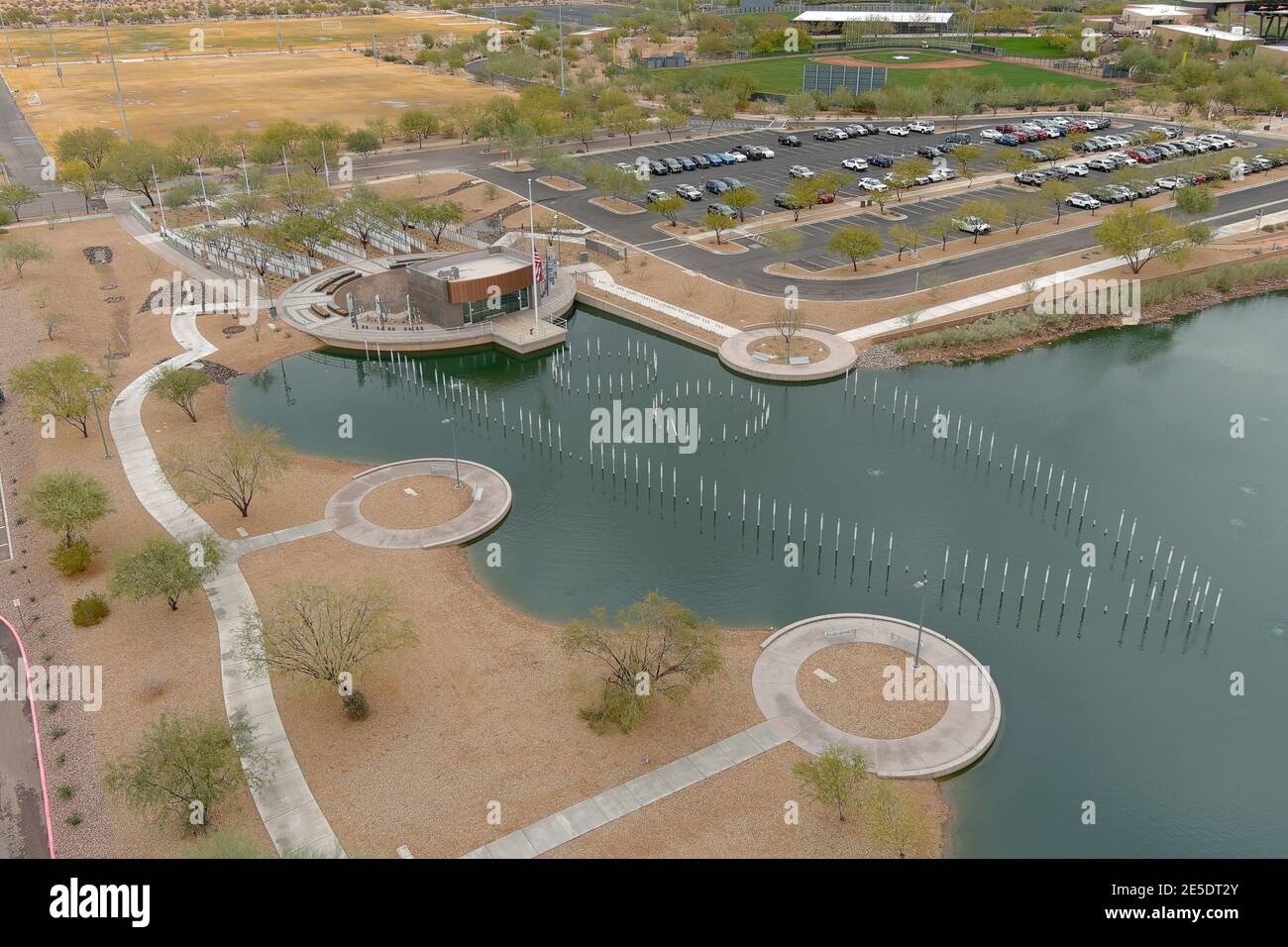 Eine Luftaufnahme der USS Arizona Memorial Gardens am Salt River, Dienstag, 26. Januar 2021, in Scottsdale, Arizona. Der Ort, ein Salt River Pima-Maricopa in Stockfoto