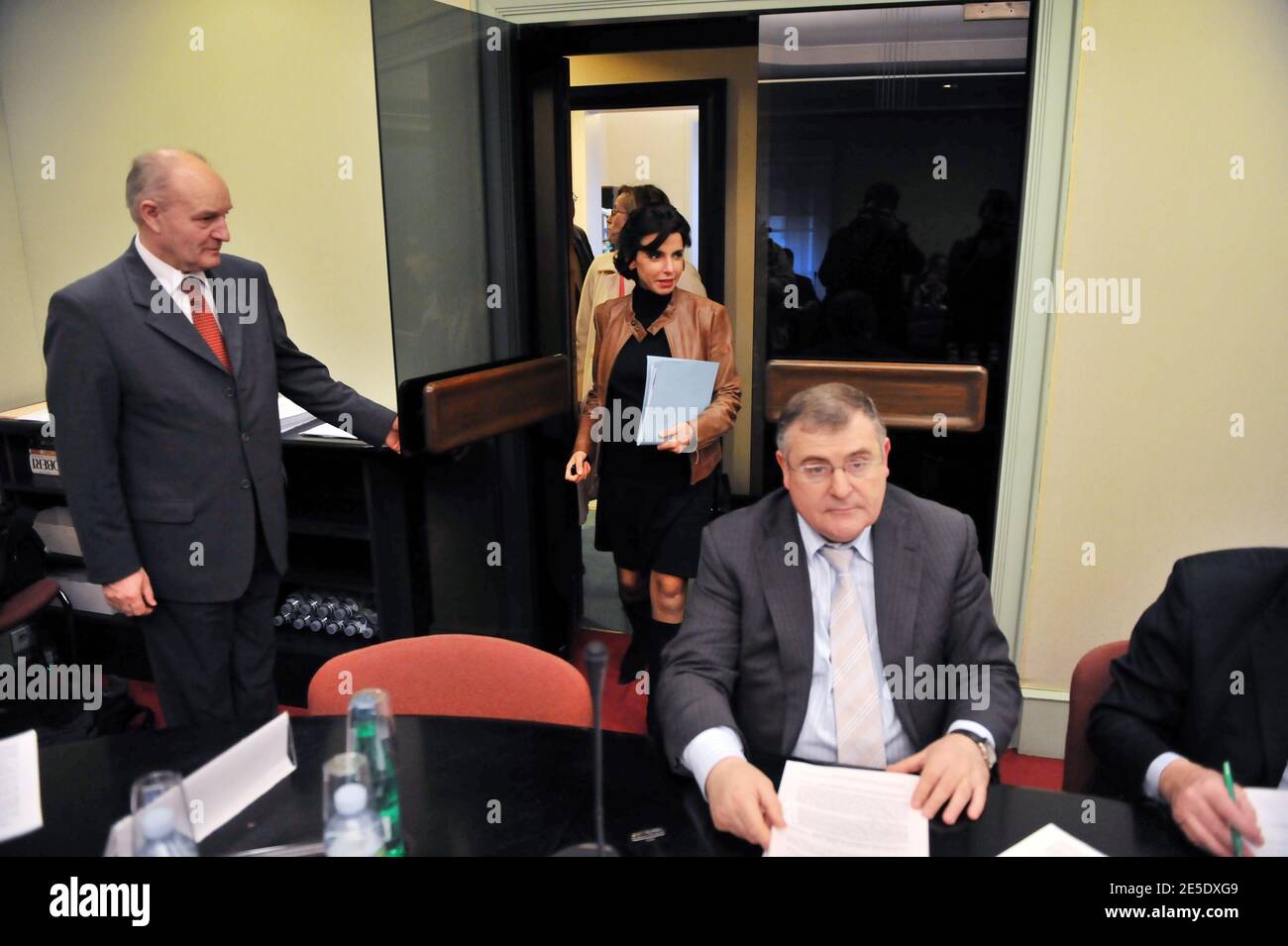 Die französische Justizministerin Rachida Dati nimmt am 9. Dezember 2008 an der Sitzung der Nationalversammlung in Paris, Frankreich, Teil. Foto von Nicolas Gouhier/ABACAPRESS.COM Stockfoto