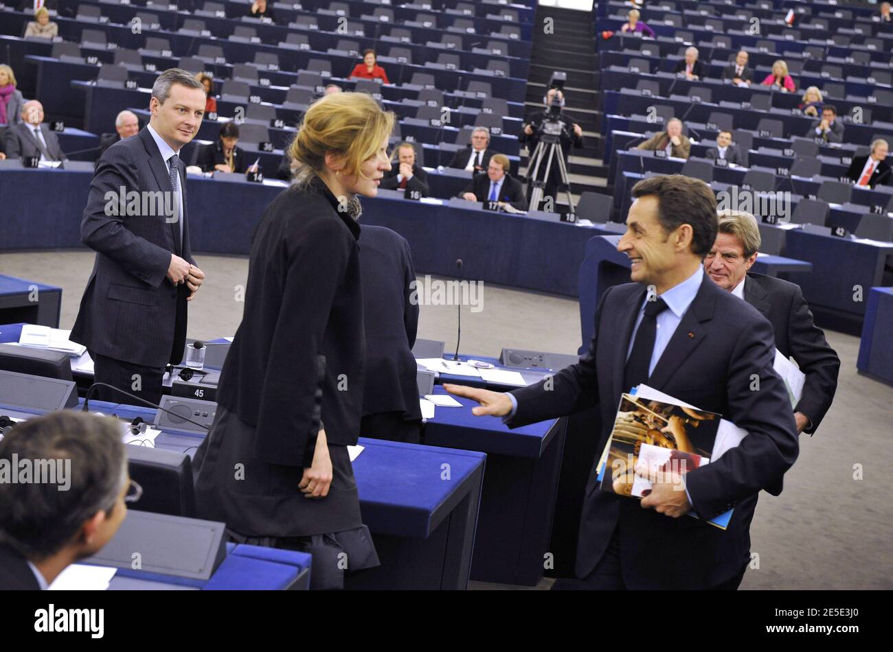 Bruno Le Maire, Nathalie Kosciusko-Morizet, der französische Präsident Nicolas Sarkozy und Bernard Kouchner am 16. Dezember 2008 im Europäischen Parlament in Straßburg, Frankreich. Foto von Elodie Gregoire/ABACAPRESS.COM Stockfoto