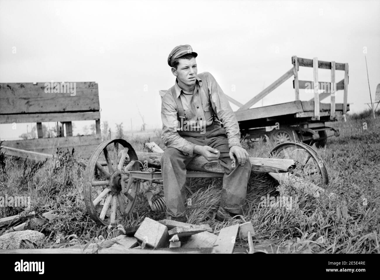 Farm Boy of Minnesota Cut-over Land, Lake of the Woods County, Minnesota, USA, John Vachon, U.S. Farm Security Administration, September 1939 Stockfoto