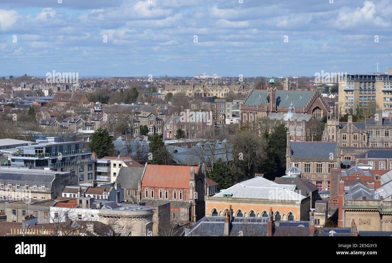 Stadtbild über den Dächern von Bristol, Großbritannien Stockfoto