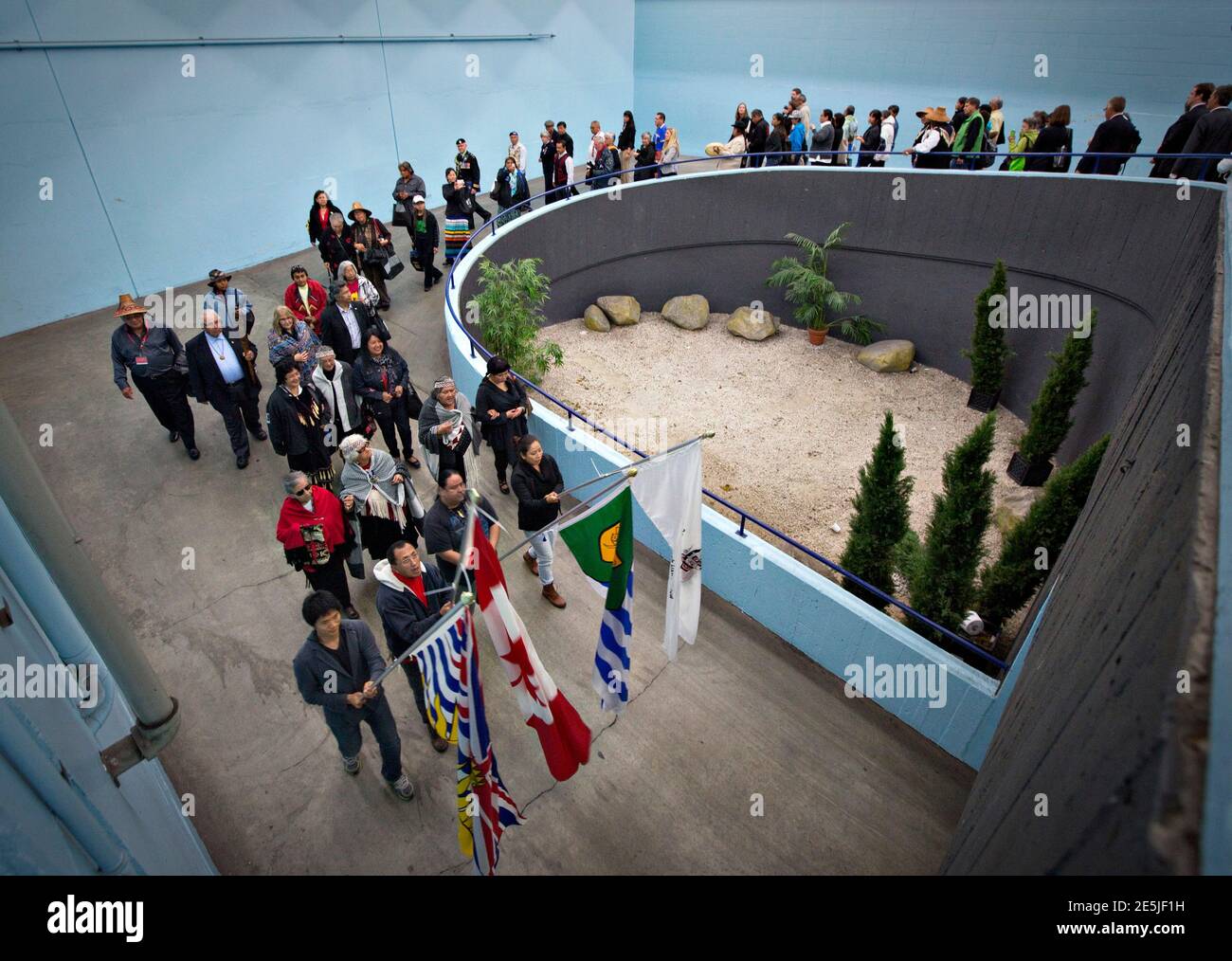 Uberlebende Aus Dem Indian Residential Schools Kanada Marschieren In Der Wahrheit Und Versohnung Treffen In Vancouver 18 September 2013 Der Marsch War Teil Des Einwochigen Treffens Der Indigenen Volker An Der Wahrheit