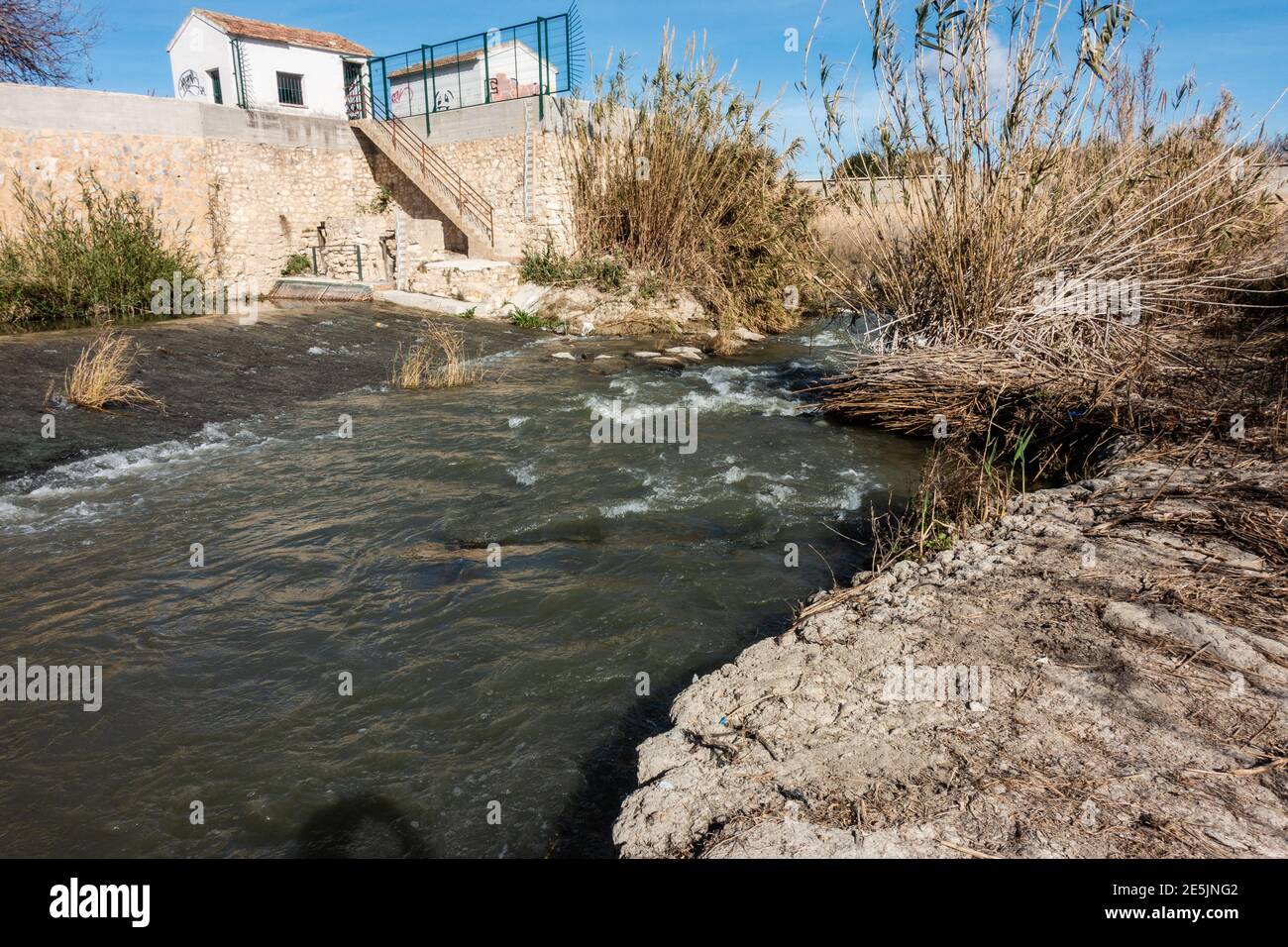 Fluss im winter Stockfoto