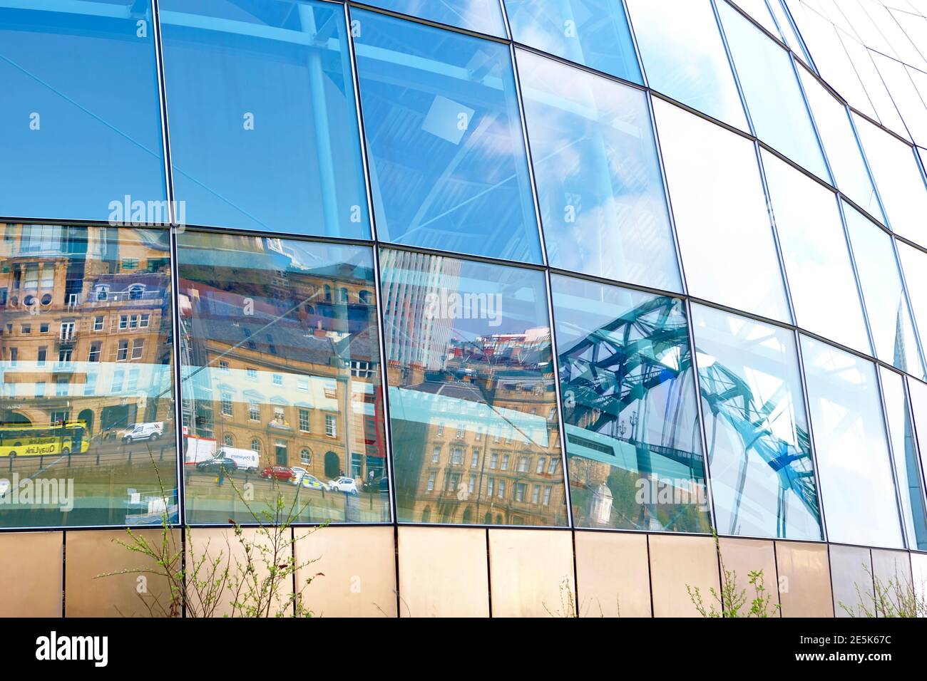 The Sage Gateshead Concert Hall am Südufer des Flusses Tyne in Gateshead, Newcastle upon Tyne, Tyneside, Nordostengland, Großbritannien Stockfoto