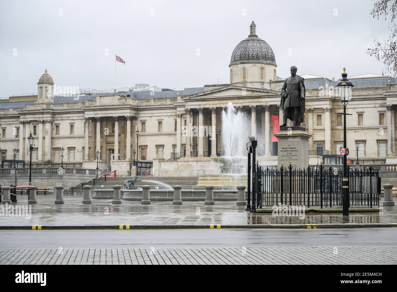 Ein verlassener Trafalgar Square in London während Covid - 19 Lockdown 20. Januar 2021 London, Großbritannien Stockfoto