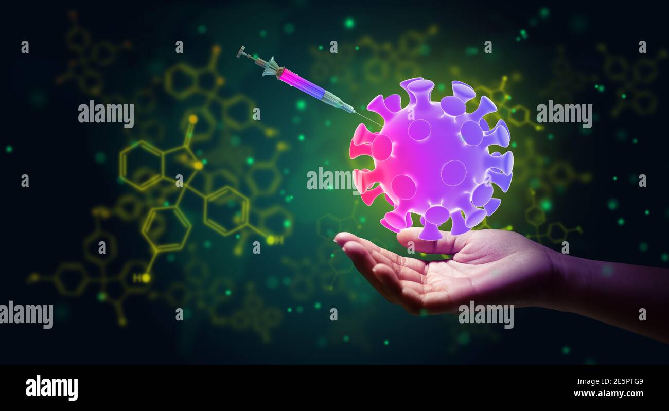 Wissenschaftler Hand hält 3D Render von Coronavirus und Impfstoffspritze über organischer Chemie Hintergrund. Experimentelle Coronavirus-Impfstoff-Konzept. Stockfoto