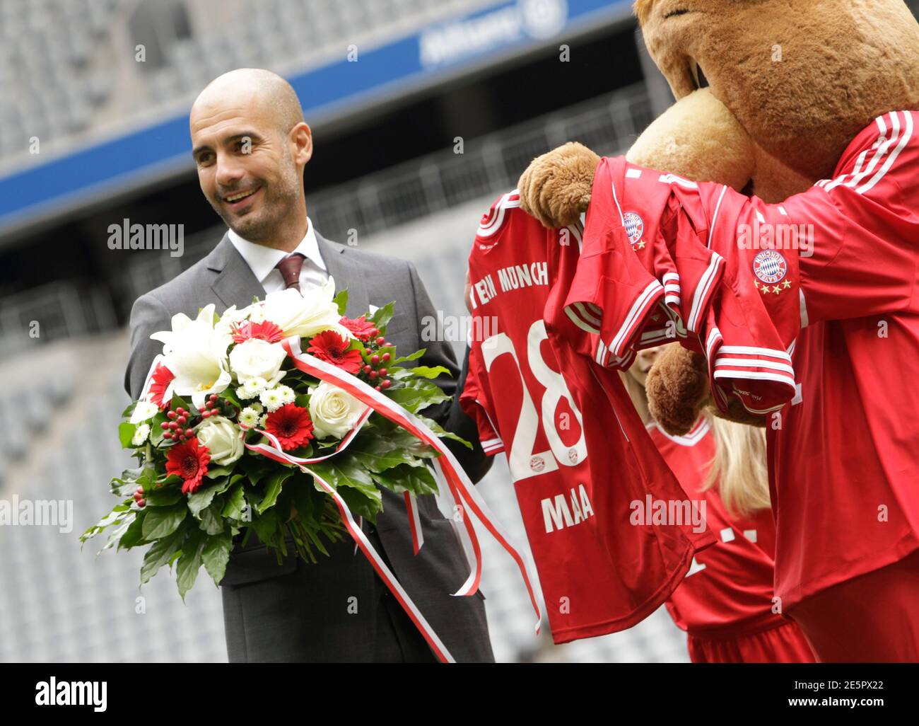 Pep And Maria Guardiola Stockfotos Und Bilder Kaufen Alamy