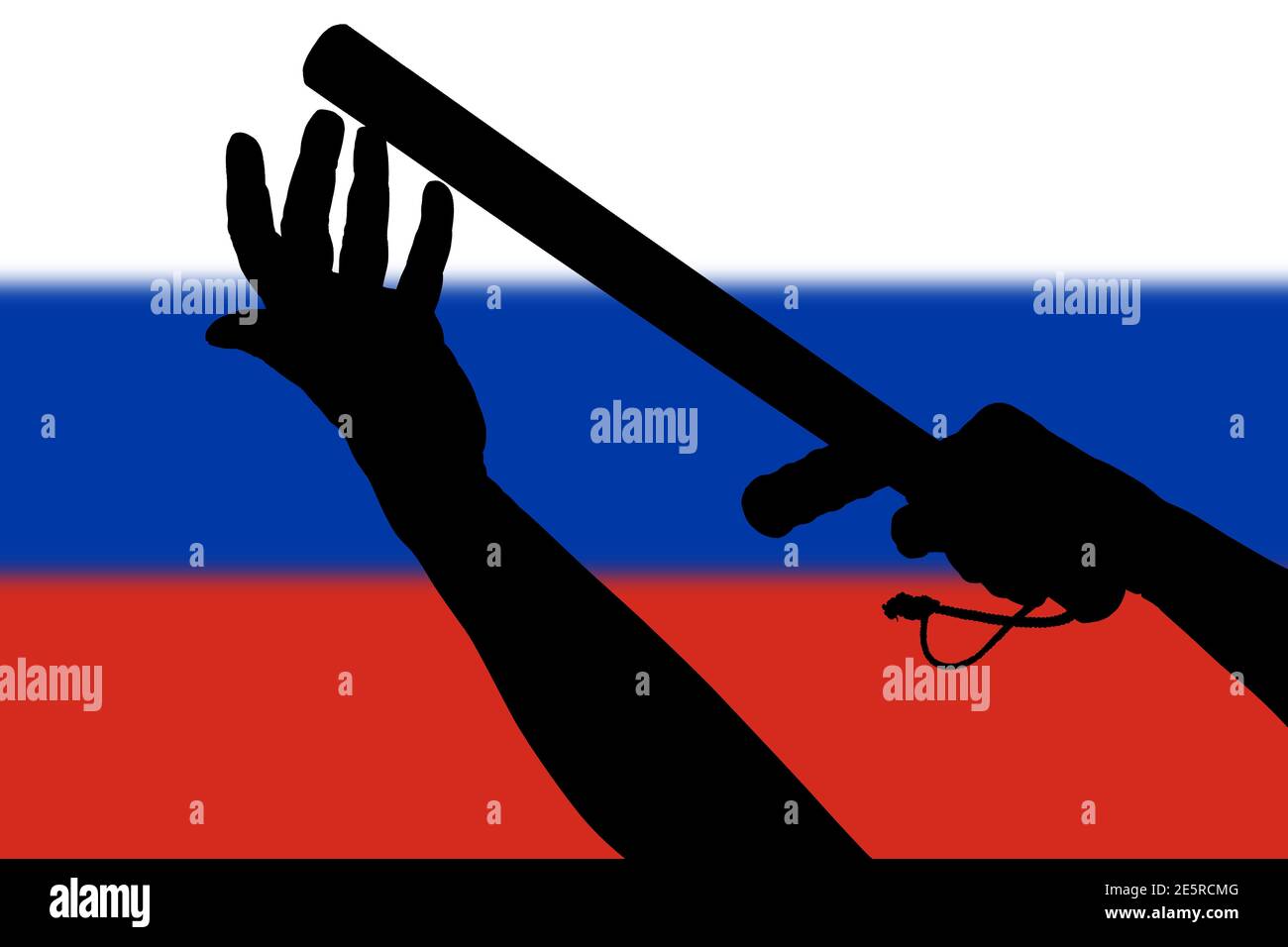 Zwei Arme mit Polizei Tonfa Gummi Stick Silhouette und verschwommen russische Flagge im Hintergrund - gewalttätiges Konzept der Aufstandskontrolle Stockfoto