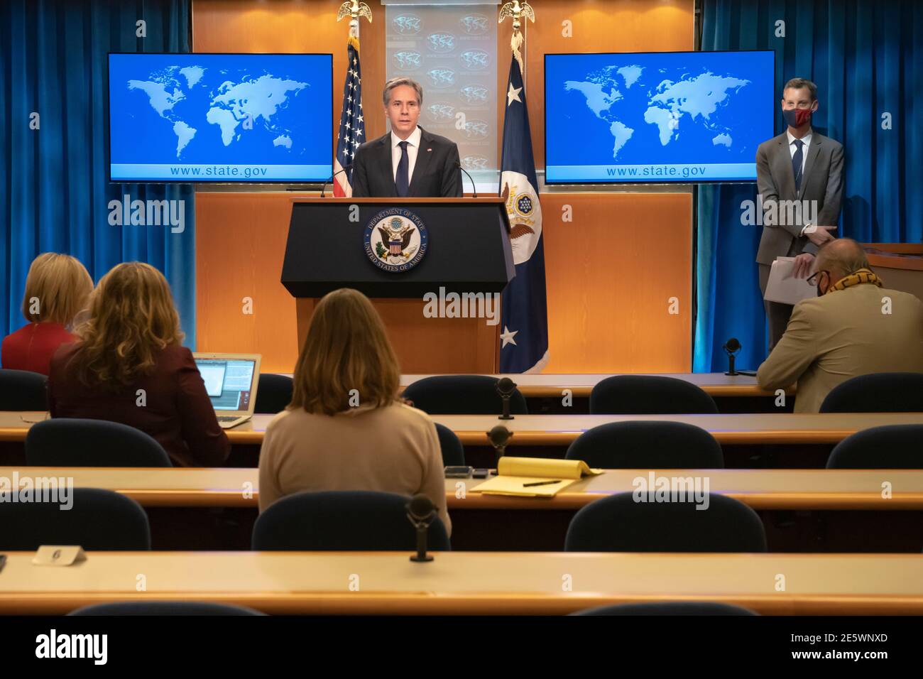 Washington, Vereinigte Staaten Von Amerika. Januar 2021. US-Außenminister Antony Blinken hält sein erstes Pressebriefing als Sekretär im Außenministerium am 27. Januar 2021 in Washington, DC Credit: Planetpix/Alamy Live News Stockfoto