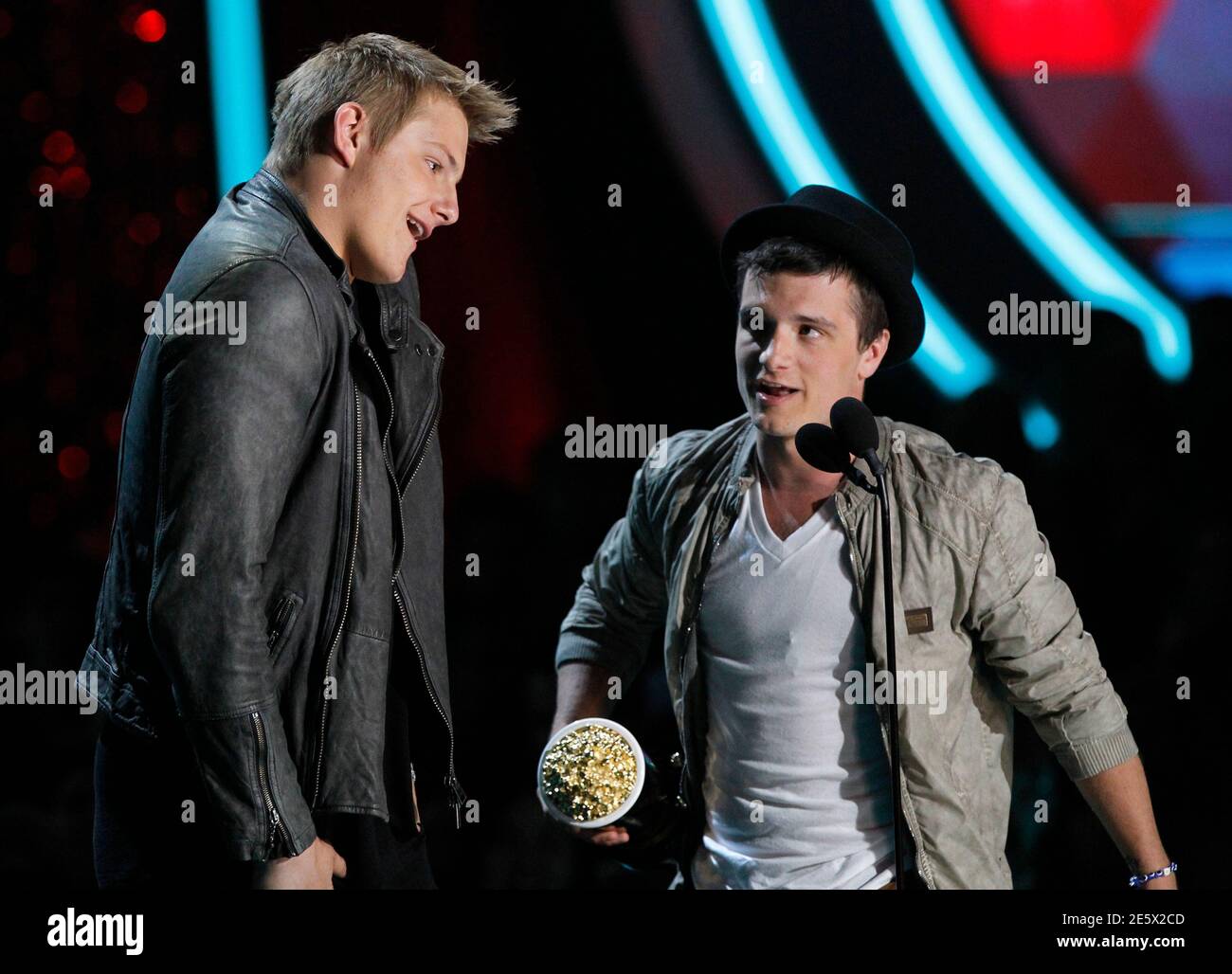Alexander Ludwig Hunger Games Stockfotos Und Bilder Kaufen Alamy