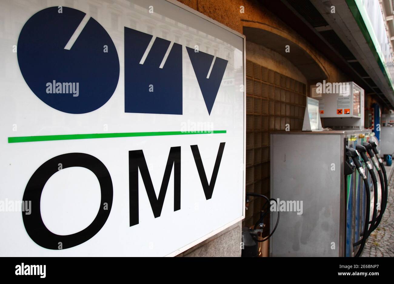 Omv Logo Stockfotos Und Bilder Kaufen Alamy