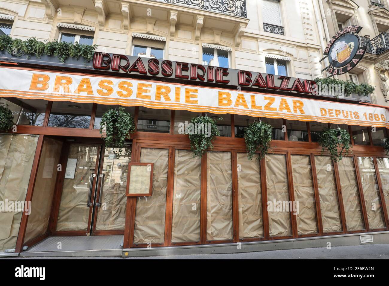 CHAMPAGNE SOCIALISTS STANDORTE IN PARIS Stockfoto