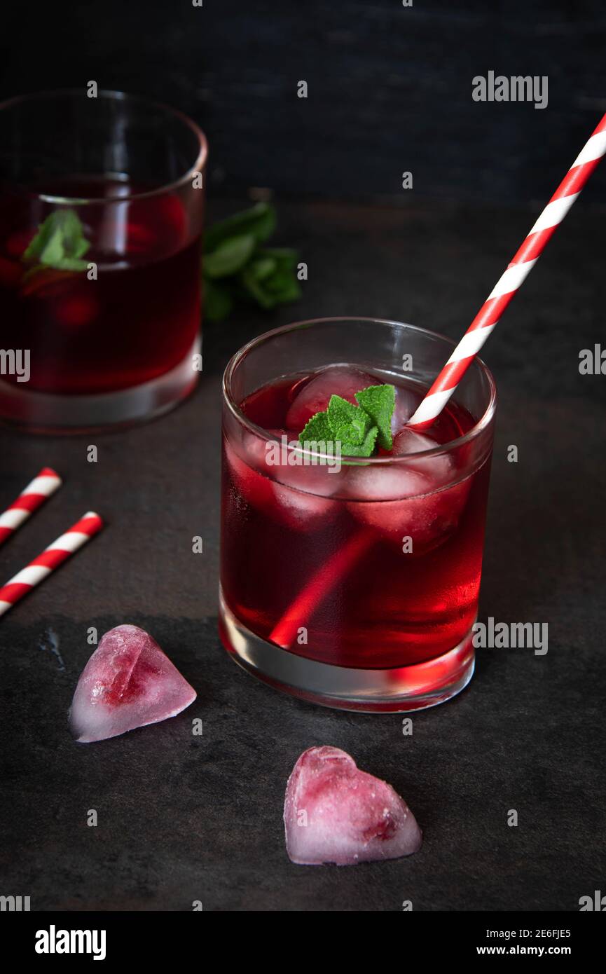 Herz Aus Eis Stockfotos Und Bilder Kaufen Alamy