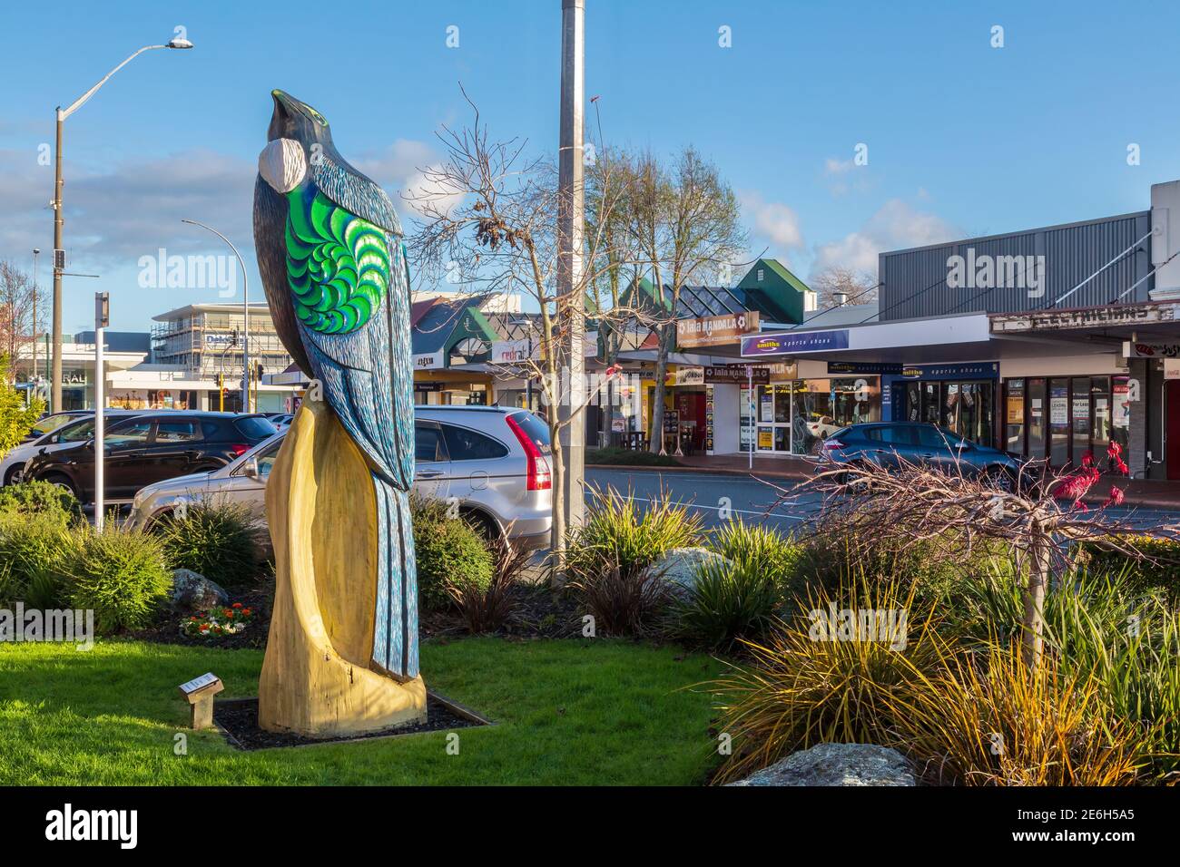 Eine Skulptur eines tui (ein neuseeländischer Vogel) in Rotorua, Neuseeland Stockfoto