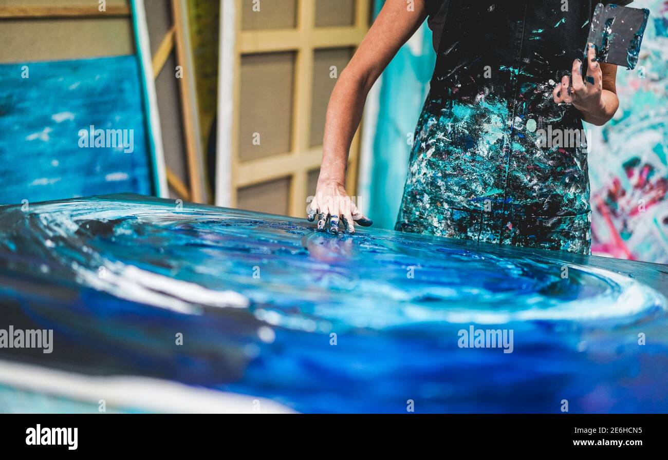 Studio atelier kunst malerei Fotos und Bildmaterial in hoher Auflösung Alamy