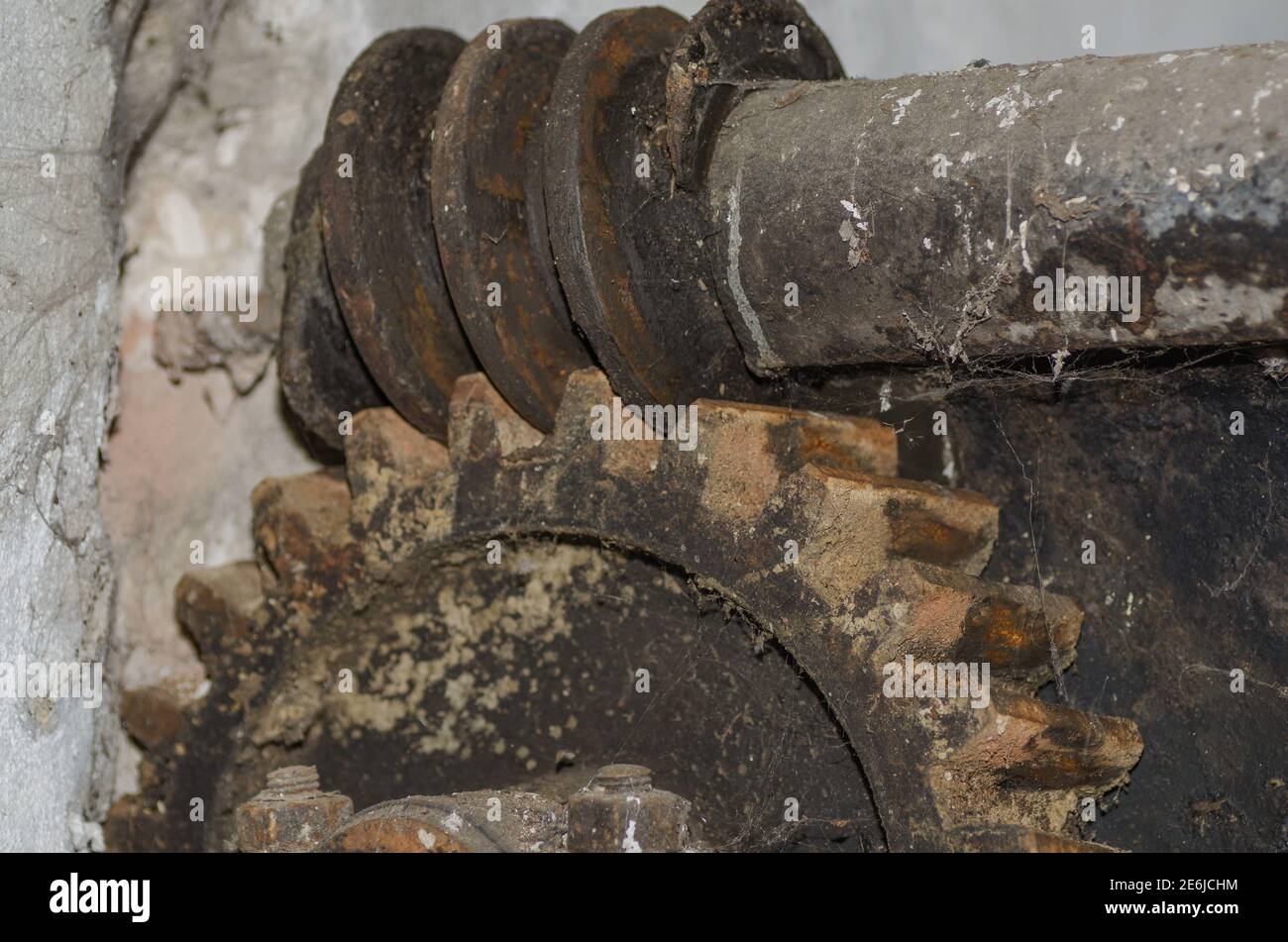 Rostige alte Zahnräder der Mechanik Stockfoto