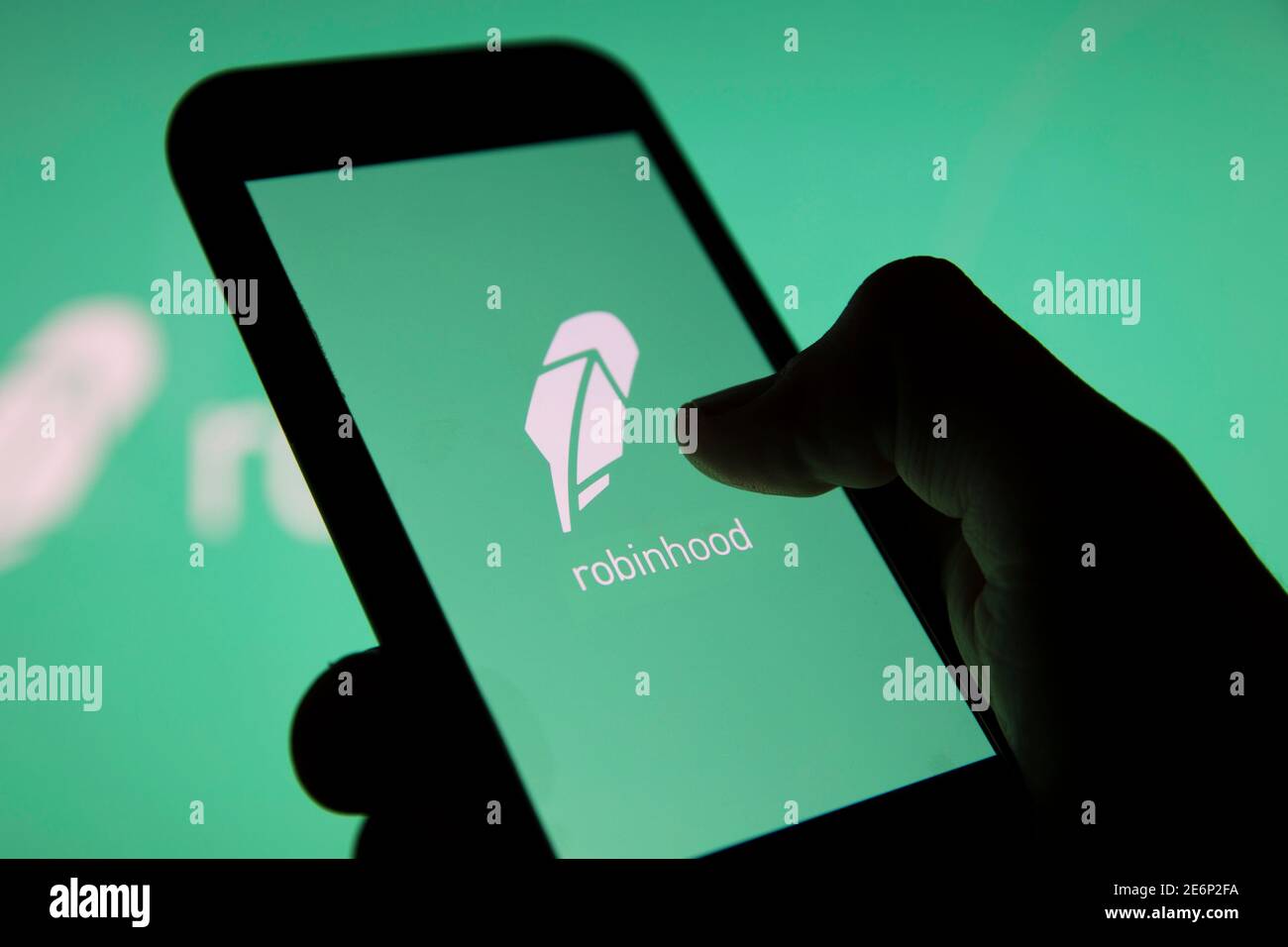 LONDON, Großbritannien - Januar 2021: Robinhood Financial Investing App auf einem mobilen Gerät Stockfoto