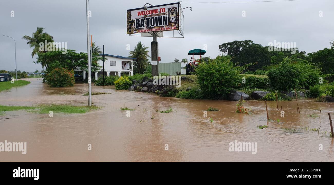 Fidschi, 28 2021. Januar: Die Stadt Ba auf der Insel Viti Levu wird in Fidschi überflutet gesehen, 29. Januar 2021. Fidschi kündigte am Freitagabend neue Sperrstunden über einen möglichen tropischen Wirbelsturm auf die Inselnation zu bewegen. Der Fiji Meteorological Service sagte, dass die tropische Depression der Besorgnis erwartet wird, sich weiter zu einem tropischen Wirbelsturm zu entwickeln, der wahrscheinlich bis Samstagmorgen als tropischer Wirbelsturm Ana bezeichnet werden wird. Quelle: Xinhua/Alamy Live News Stockfoto