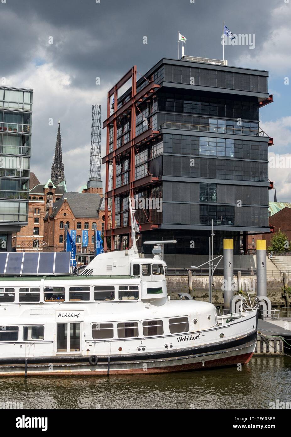 Das Gebäude der China Shipping Agency am Sandtorquay in der Hamburger HafenCity Stockfoto