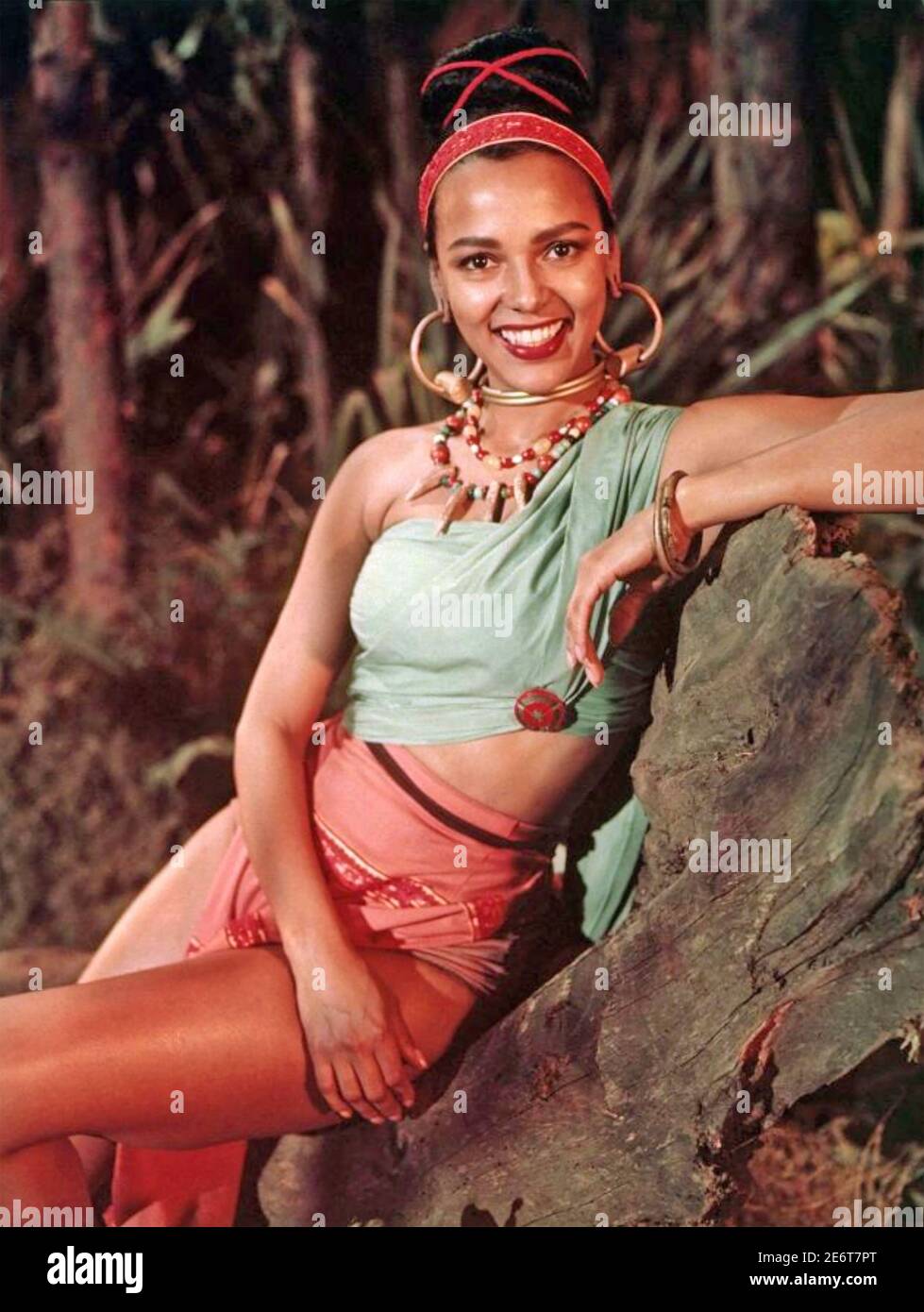 DOROTHY DANDRIDGE (1922-1965) amerikanische Filmschauspielerin, Sängerin und Tänzerin in einer Werbestill für 'Tarzan's Peril' Stockfoto