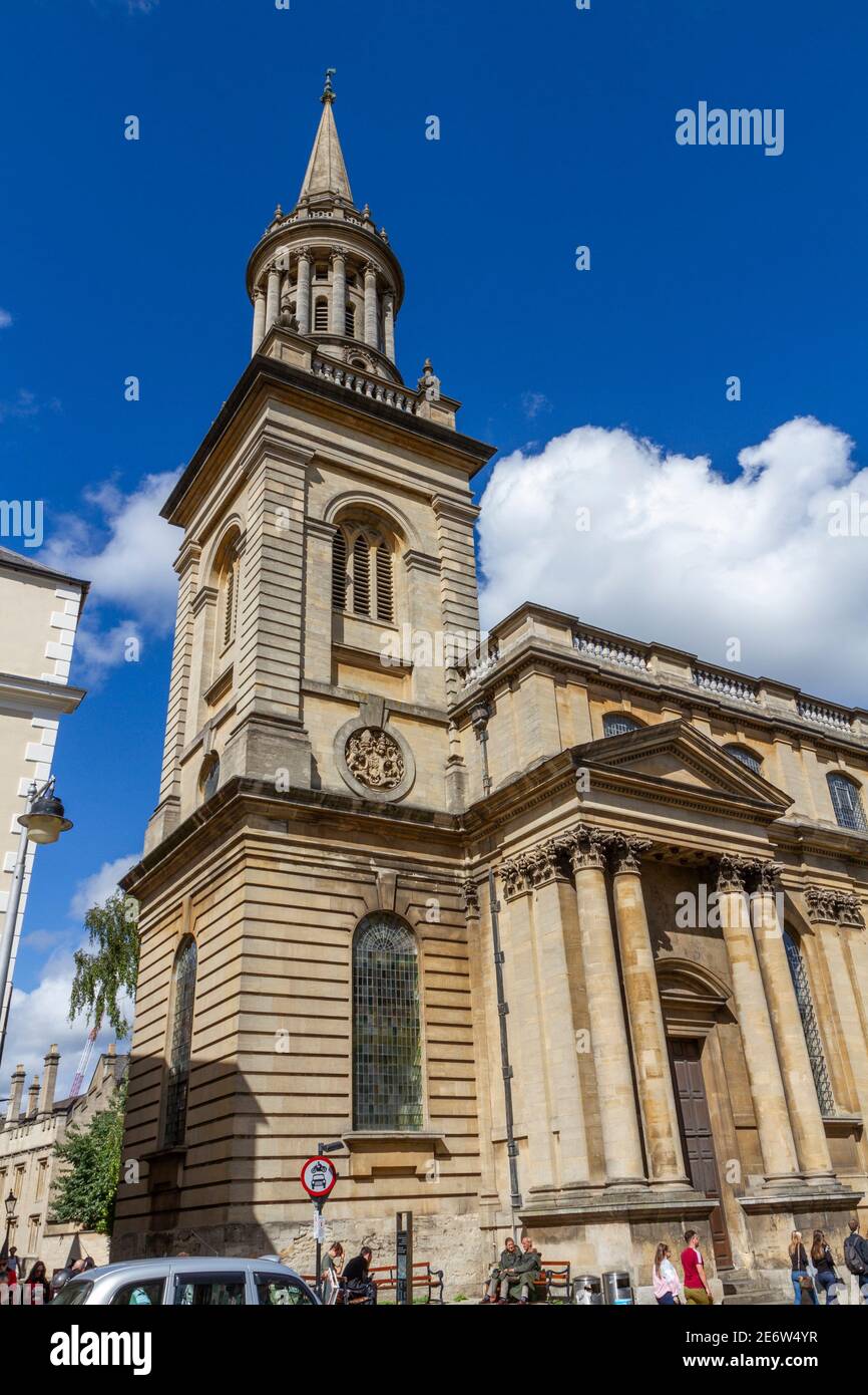 All Saints Church ehemalige Kirche befindet sich auf der Nordseite der High Street, Oxford, Oxfordshire, Großbritannien. Stockfoto