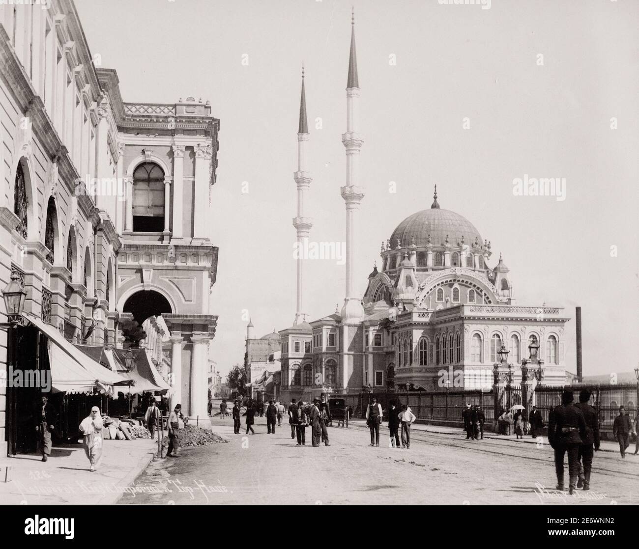 Vintage 19. Jahrhundert Foto: Die Süleymaniye Moschee ist eine osmanische kaiserliche Moschee auf dem dritten Hügel von Konstantinopel, Istanbul, Türkei Stockfoto