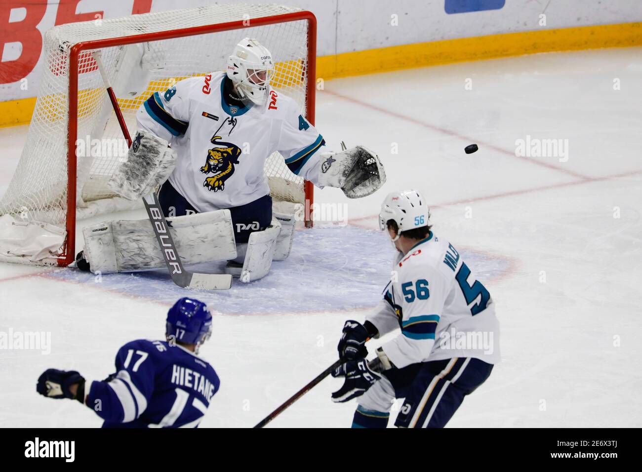 Moskau, Russland. Januar 2021. KHL Eishockeyspiel der regulären Saison: Dinamo Moskau gegen HC Sotschi - Moskau VTB Arena - dritte Periode. Kredit: Marco Ciccolella/Alamy Live Nachrichten Stockfoto