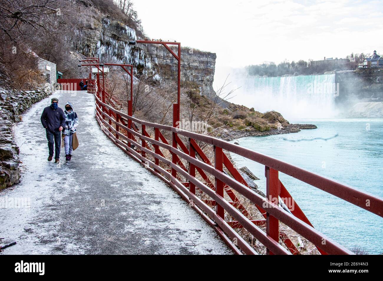 Höhle der Winde im Winter, Niagara Falls, NY, USA Stockfoto