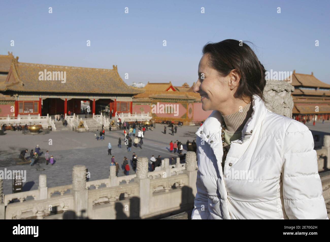 Der Kandidat der französischen Sozialistischen Partei für die Präsidentschaftswahl im nächsten Jahr, Segolene Royal, besucht am 7. Januar 2007 die Verbotene Stadt in der Nähe des Tien an Men-Platzes in Peking, China. Royal ist auf dem drei Tage offiziellen Besuch im Land. Foto von Patrick Durand/ABACAPRESS.COM Stockfoto