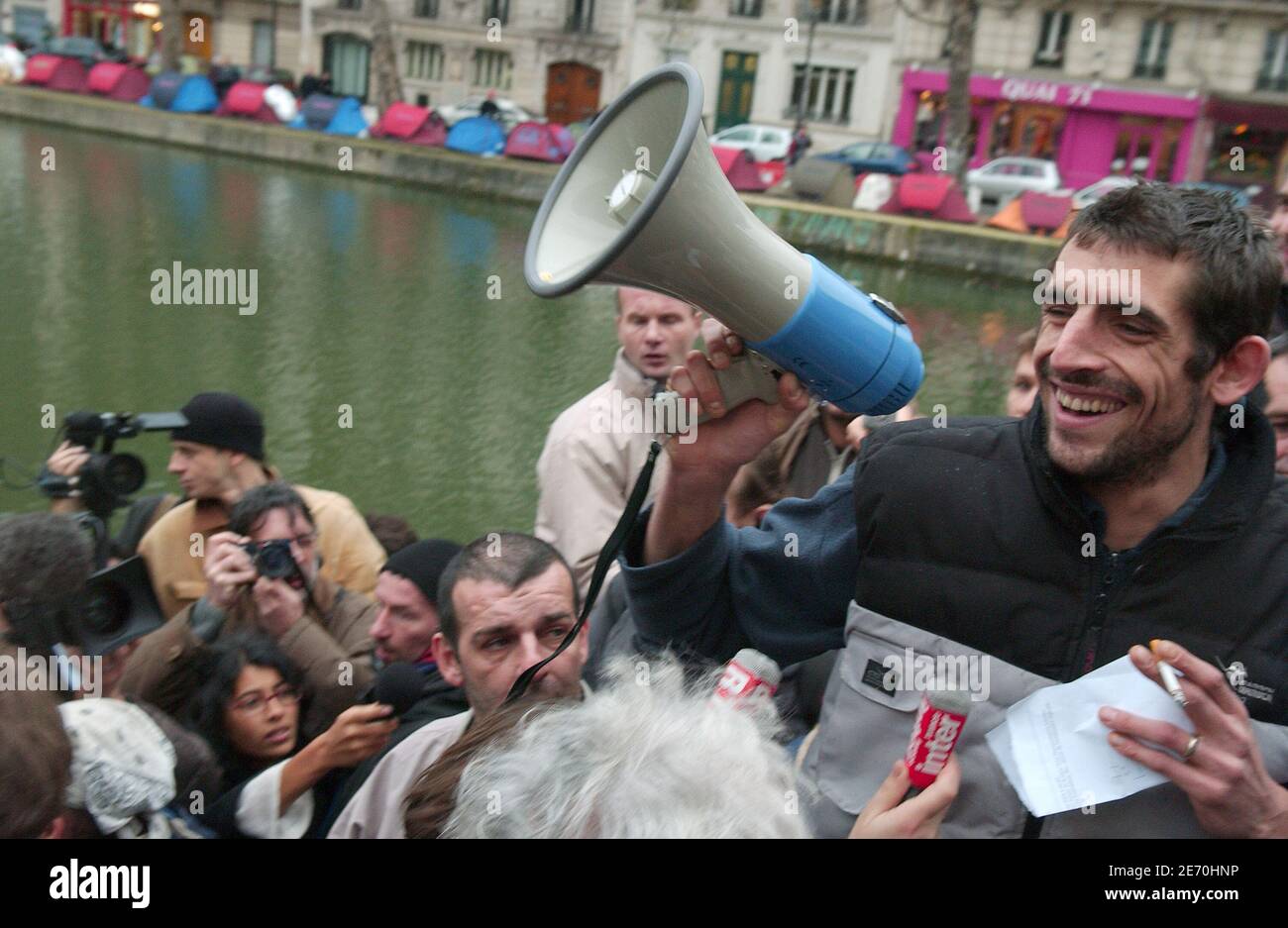 Augustin Legrand, Gründer der französischen NGO 'Les Enfants de Don Quichotte' (Kinder von Don Quichotte), bei einer Pressekonferenz am 7. Januar 2007 in Paris, Frankreich. Foto von Motte/Taamallah/ABACAPRESS.COM Stockfoto