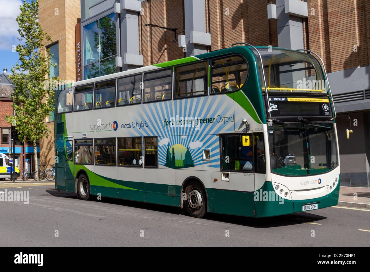 Ein elektrischer Hybridbus Stagecoach im Stadtzentrum von Oxford, Oxford, Oxfordshire, Großbritannien. Stockfoto