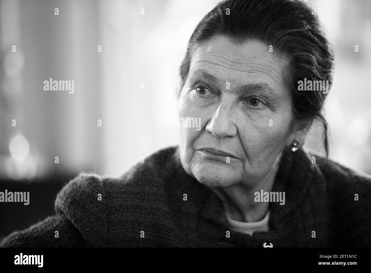 "Simone Veil, Präsident der Fondation pour la Memoire de la Shoah und ein Überlebender des Holocaust nimmt am Internationalen Gedenktag 2007 zum Gedenken an die Opfer des Holocaust zum Thema "die Jugend und die Lehren des Holocaust im Fokus" Teil. Am 29. Januar 2007 im Hauptsitz der Vereinten Nationen in New York City. Foto von Gerald Holubowicz/ABACAPRESS.COM' Stockfoto