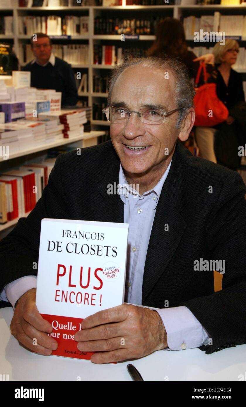 Der französische Schriftsteller Francois de Crankes posiert während der Buchmesse 'Le Salon Du Livre', die am 24. März 2007 in Porte de Versailles in Paris, Frankreich, stattfand. Foto von Denis Guignebourg/ABACAPRESS.COM Stockfoto
