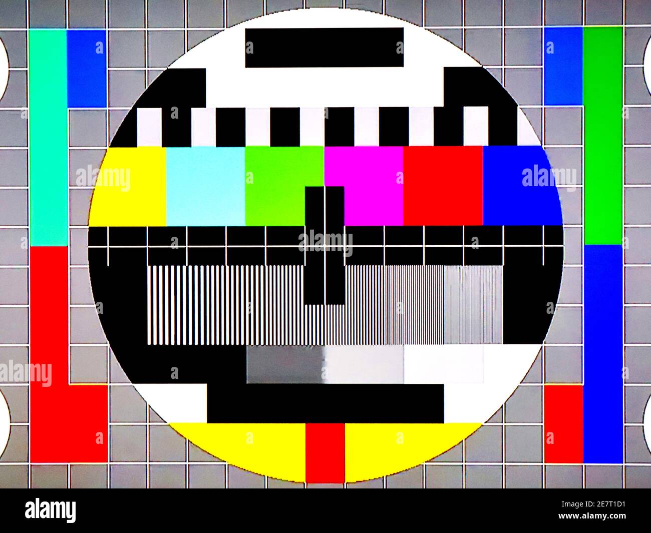 TV-Testmuster generiert von einem Monoskop – Originalfoto Von einem alten Fernseher Stockfoto