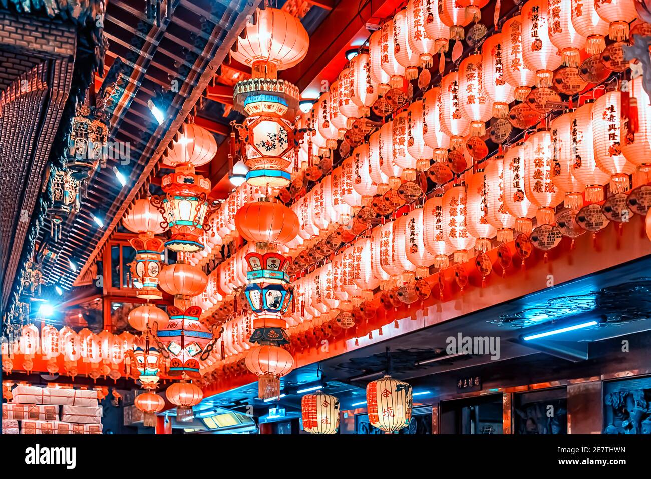 Rote chinesische Hängelampen Stockfoto