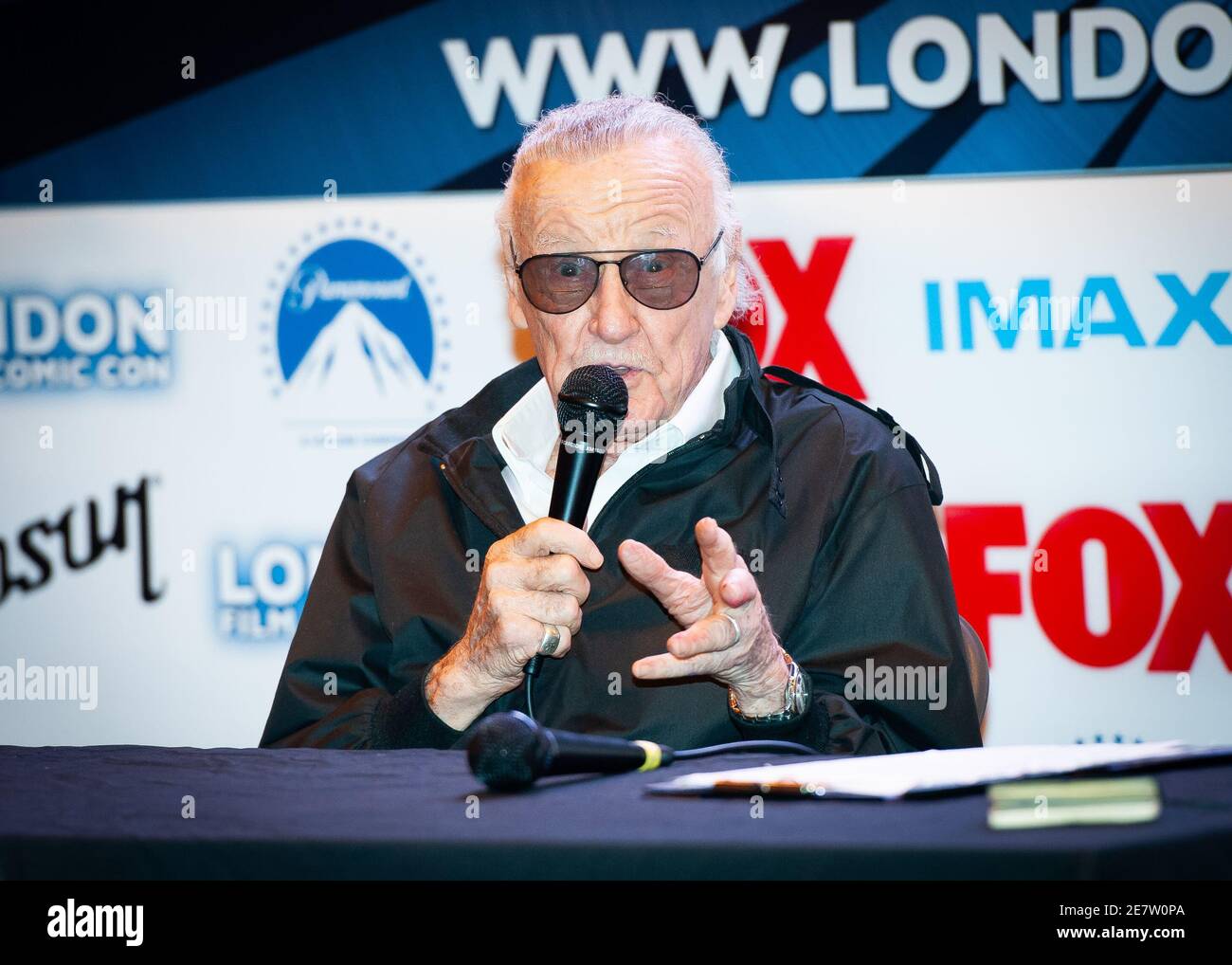 Stan Lee, Marvel Creator, spricht auf der London Comic Con, Earls Court, London Stockfoto